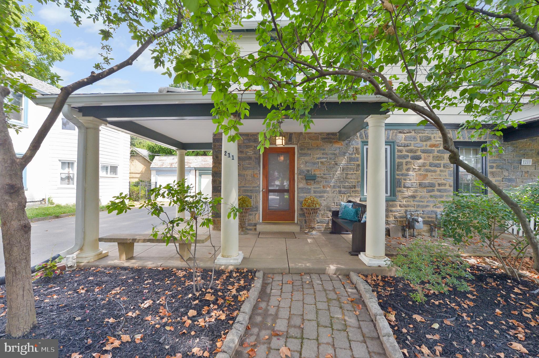 211 Lantwyn Ln
