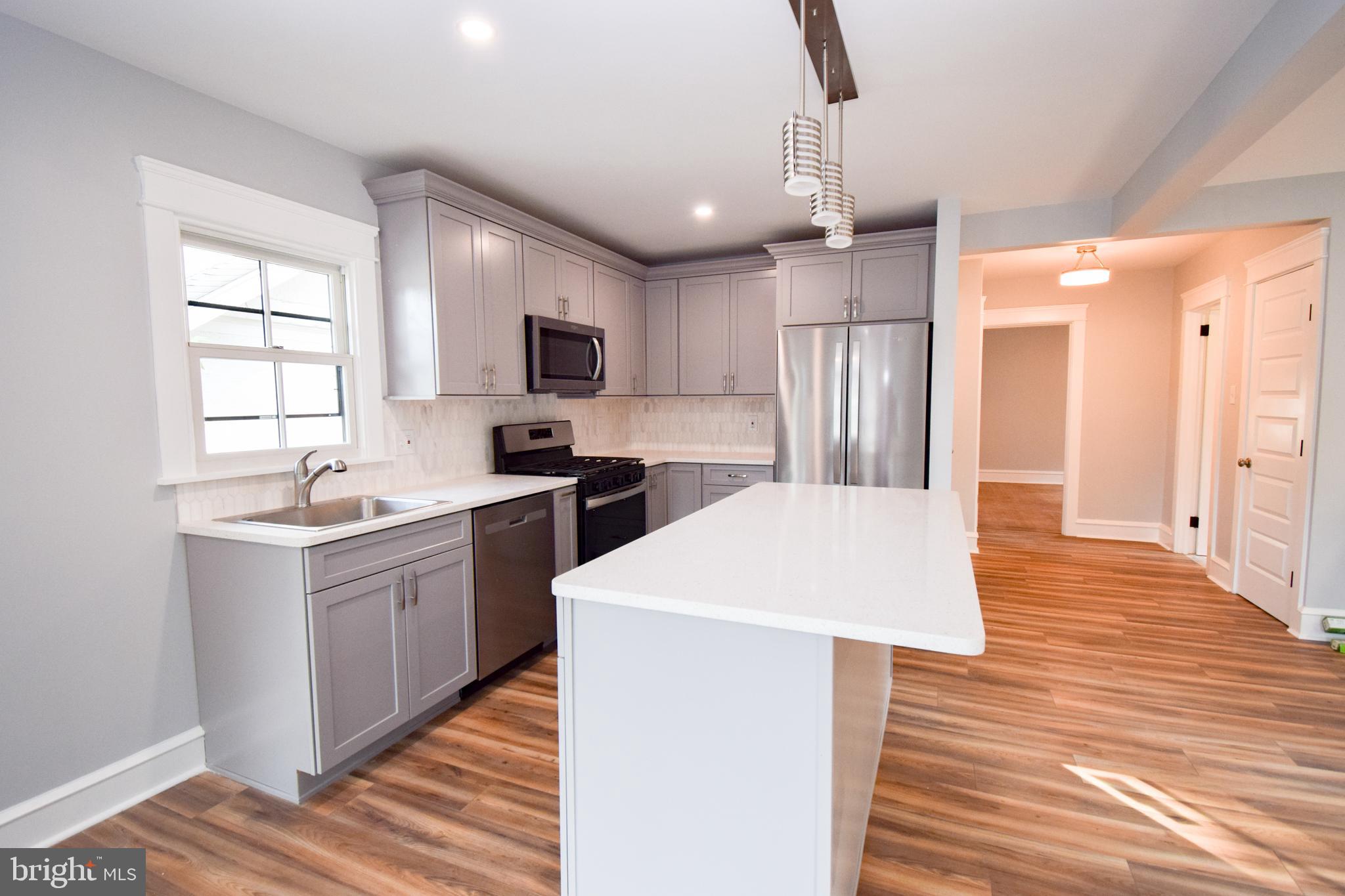 352 N Easton Rd