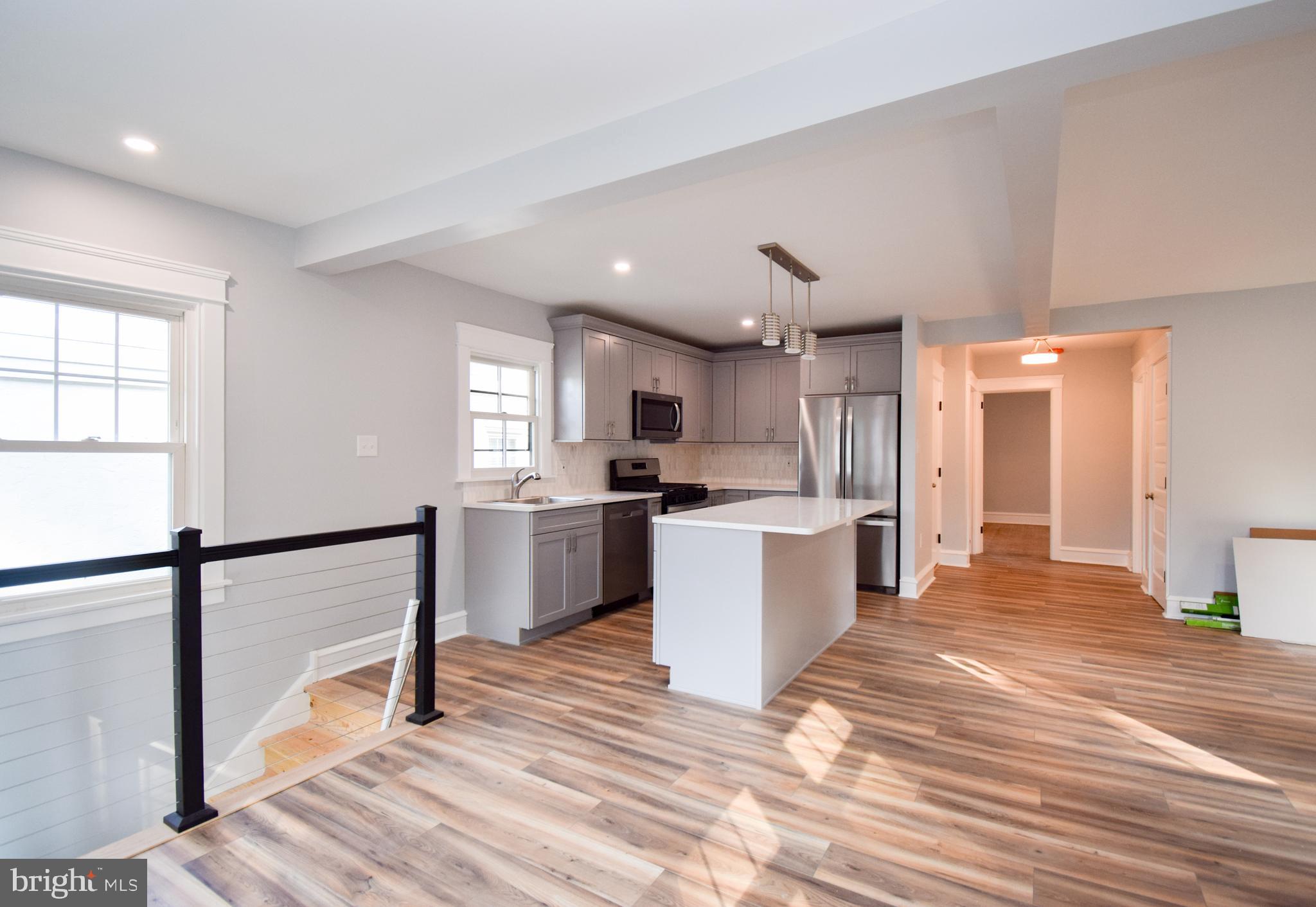 352 N Easton Rd