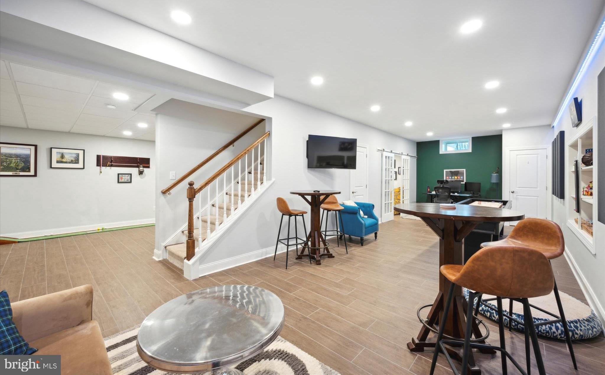 3802 Lucia Ln