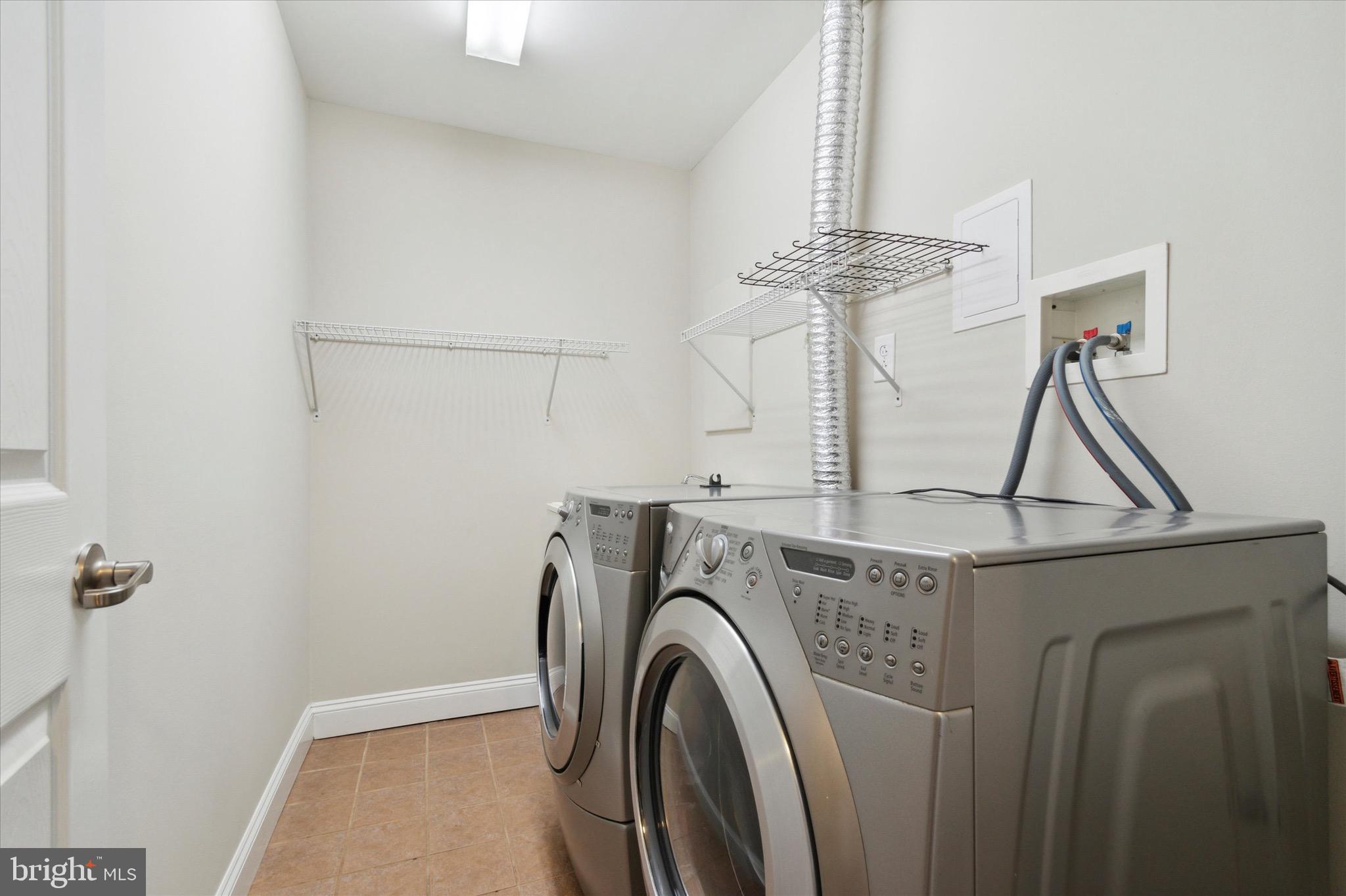 426 W Laurel Ave #8