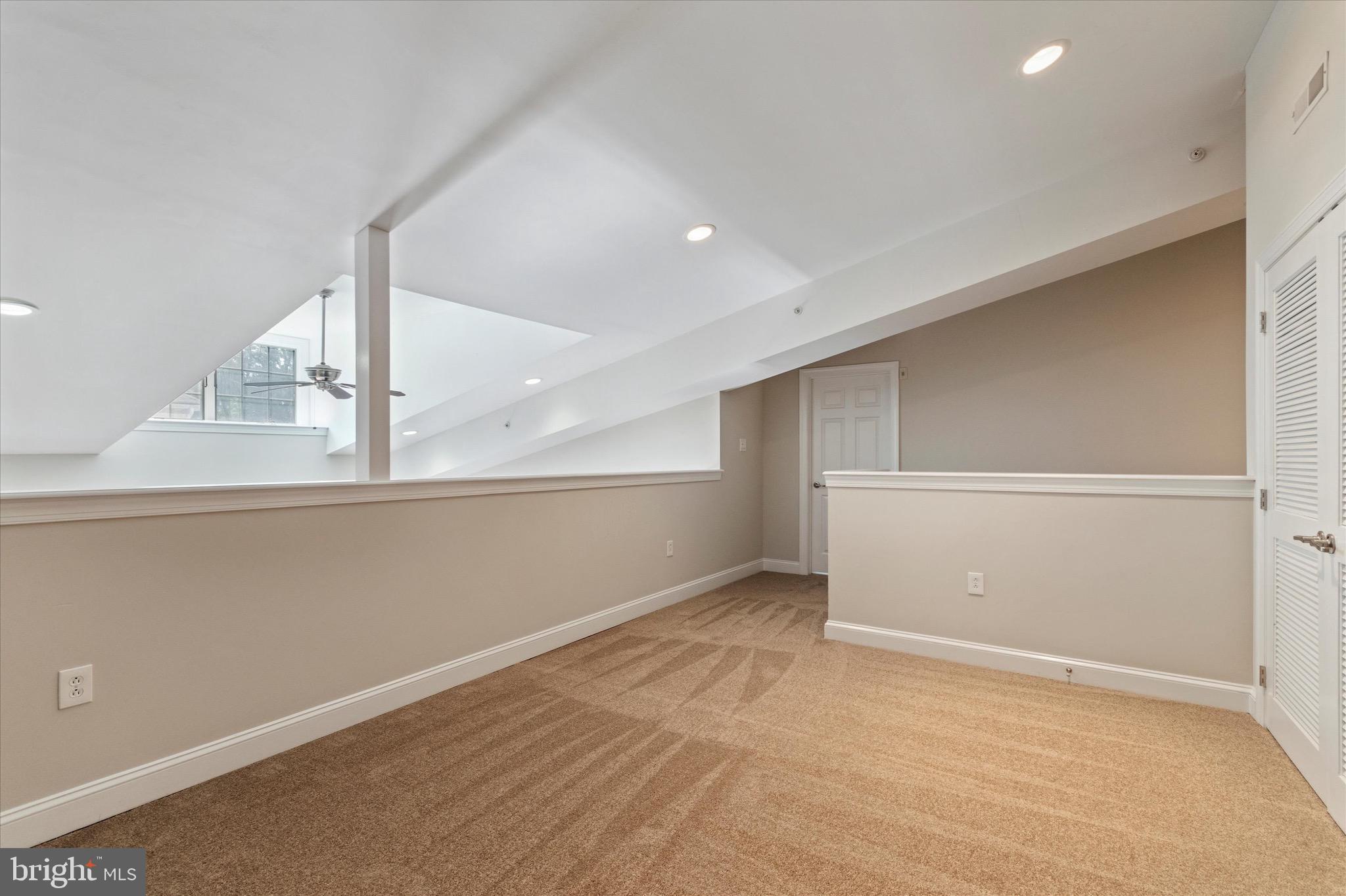 426 W Laurel Ave #8