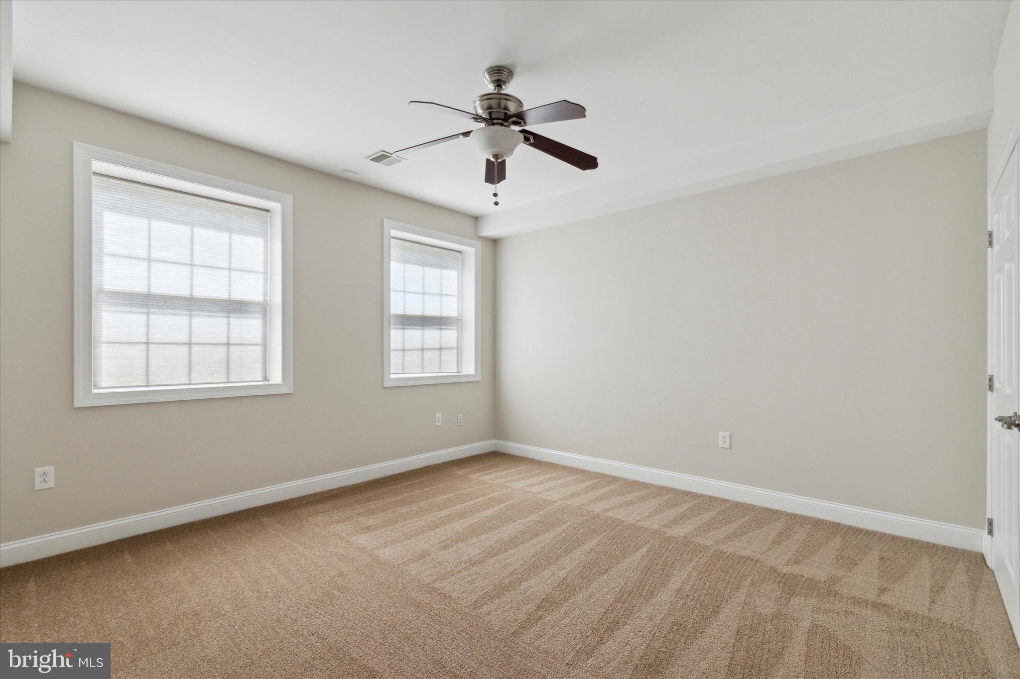 426 W Laurel Ave #8