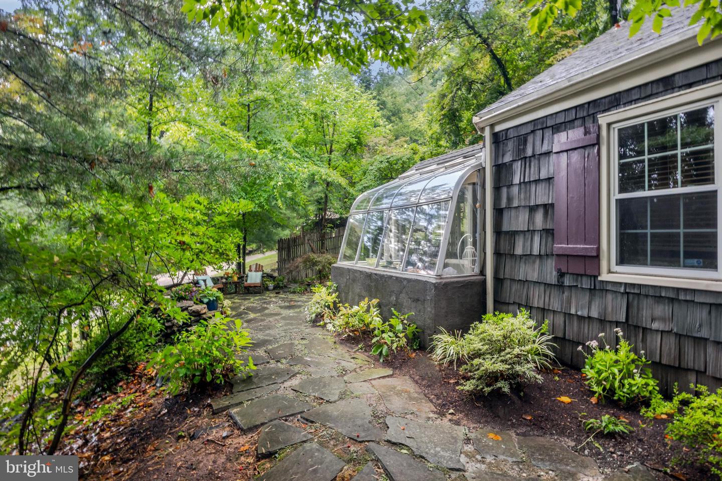 176 Gypsy Ln