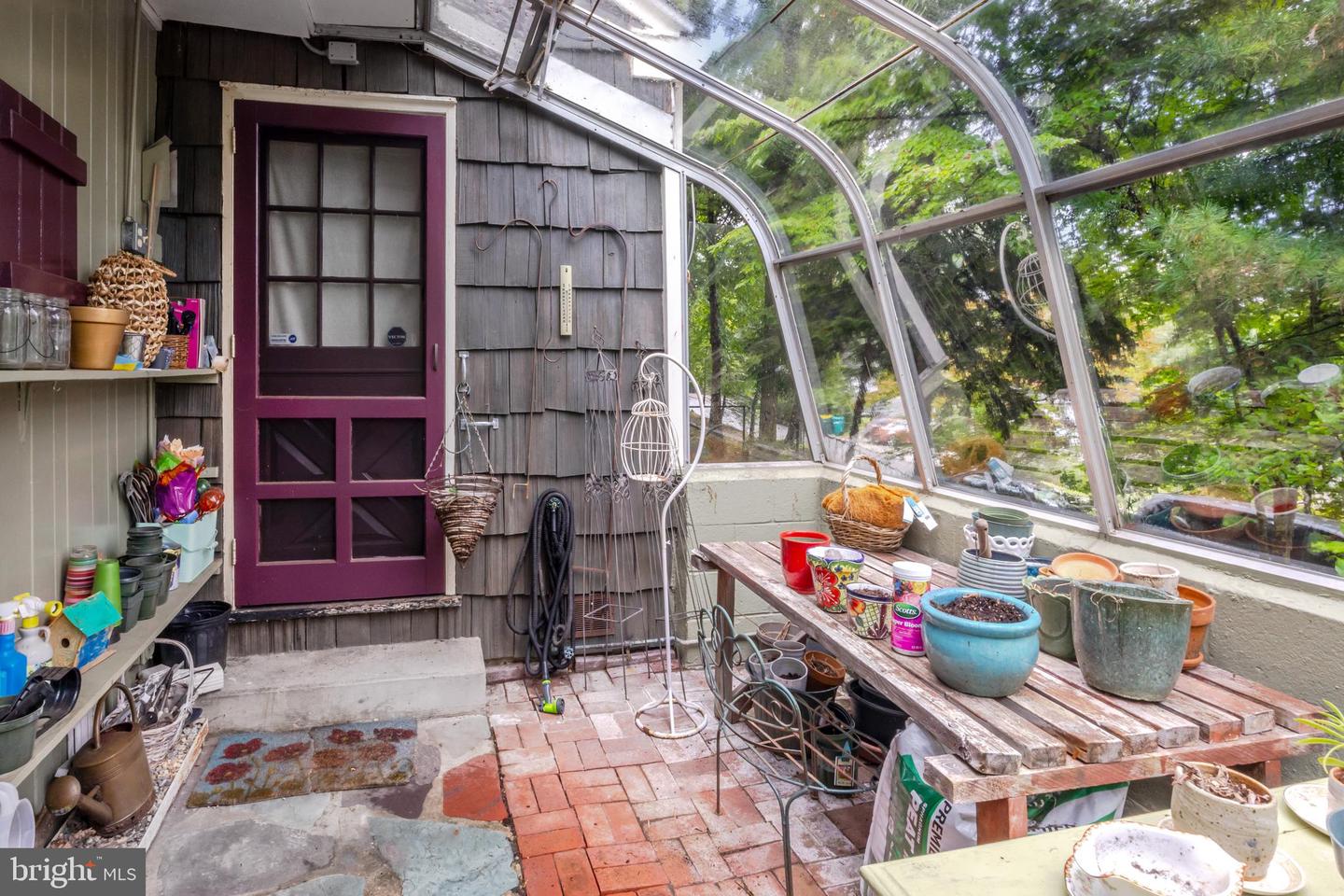 176 Gypsy Ln