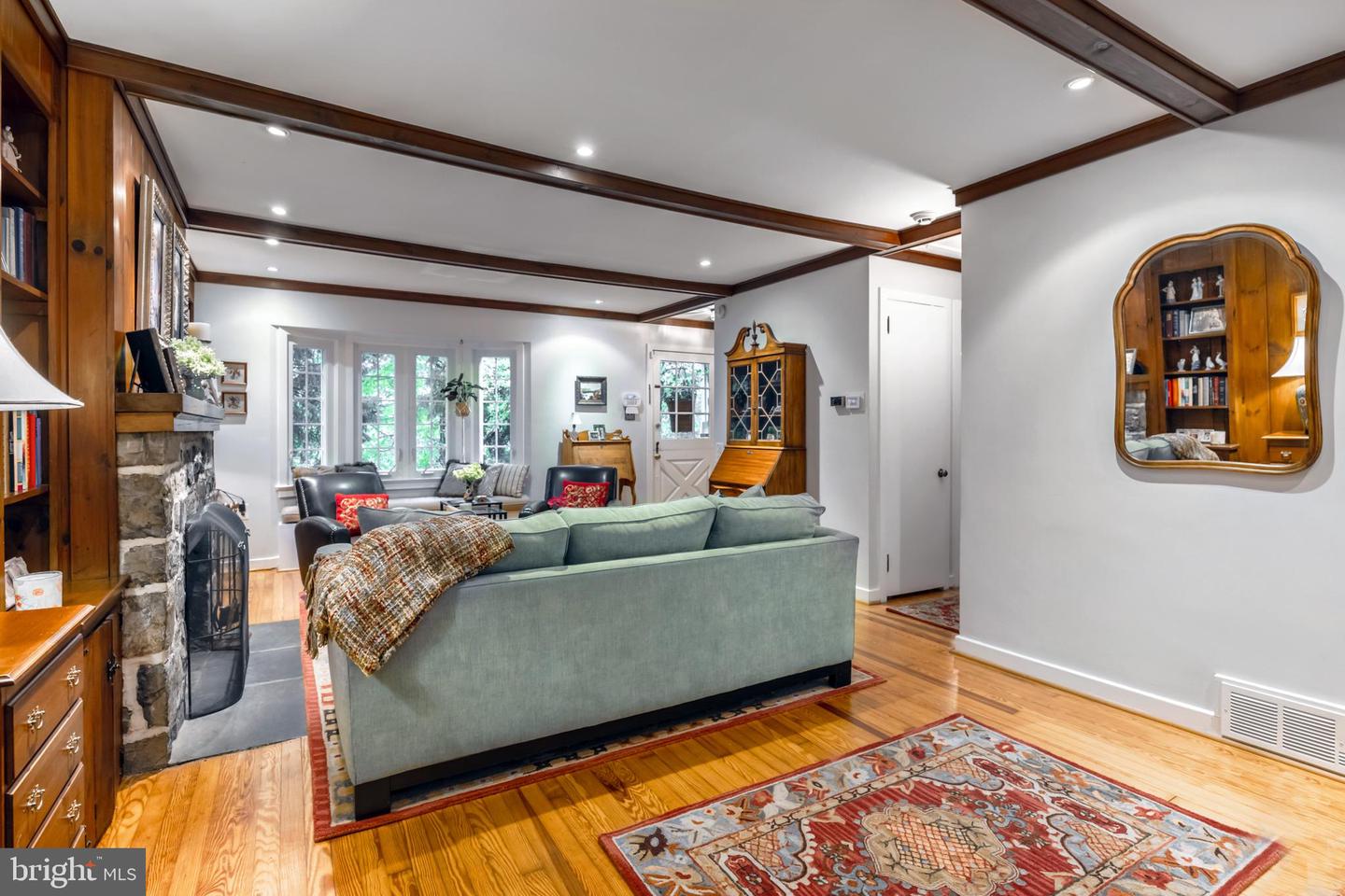 176 Gypsy Ln