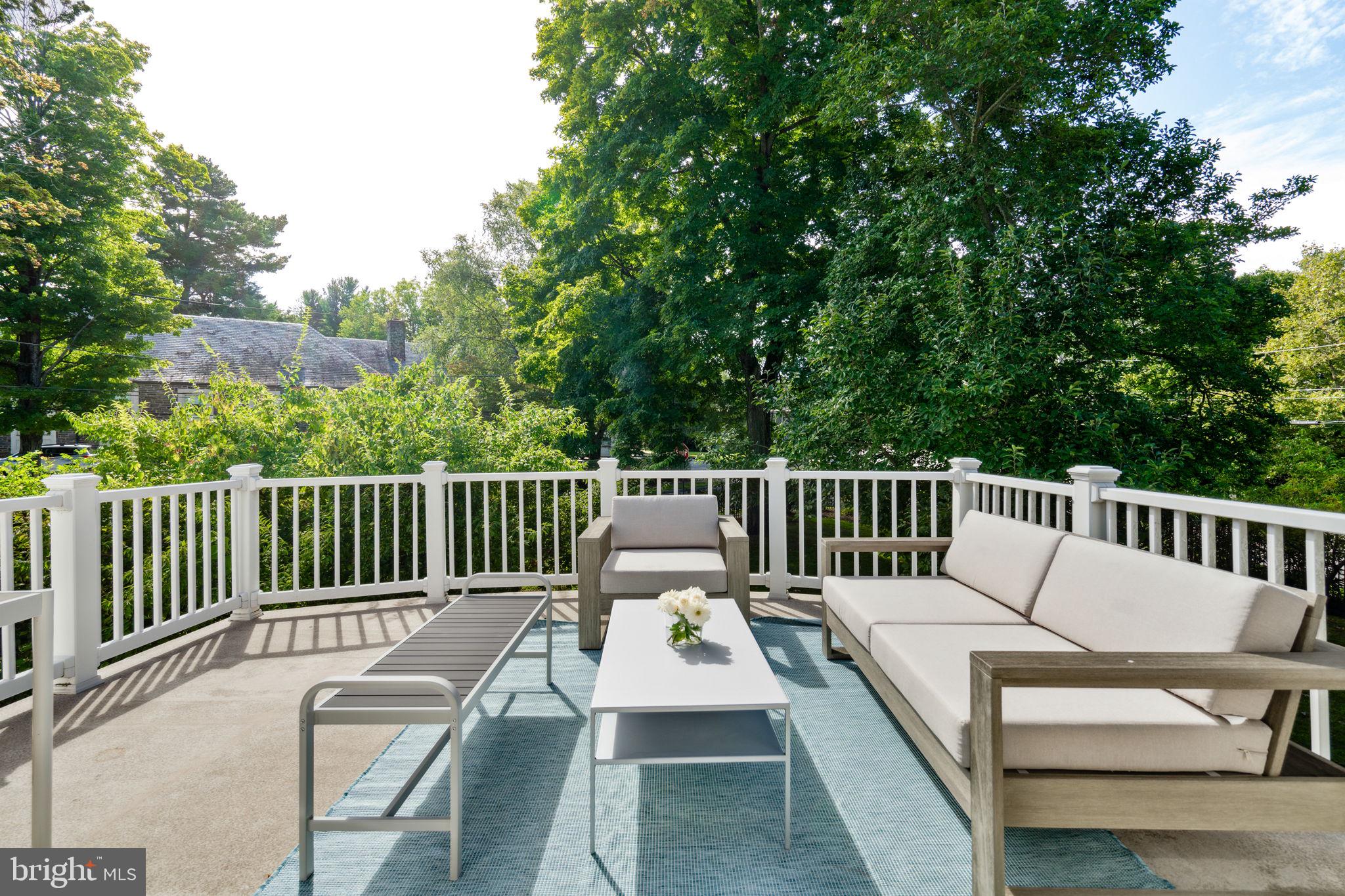 315 Gypsy Ln