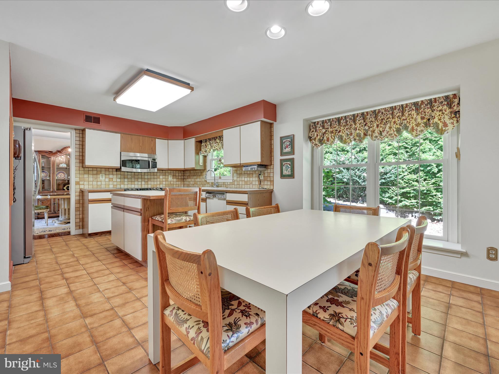 113 Foxhall Ln