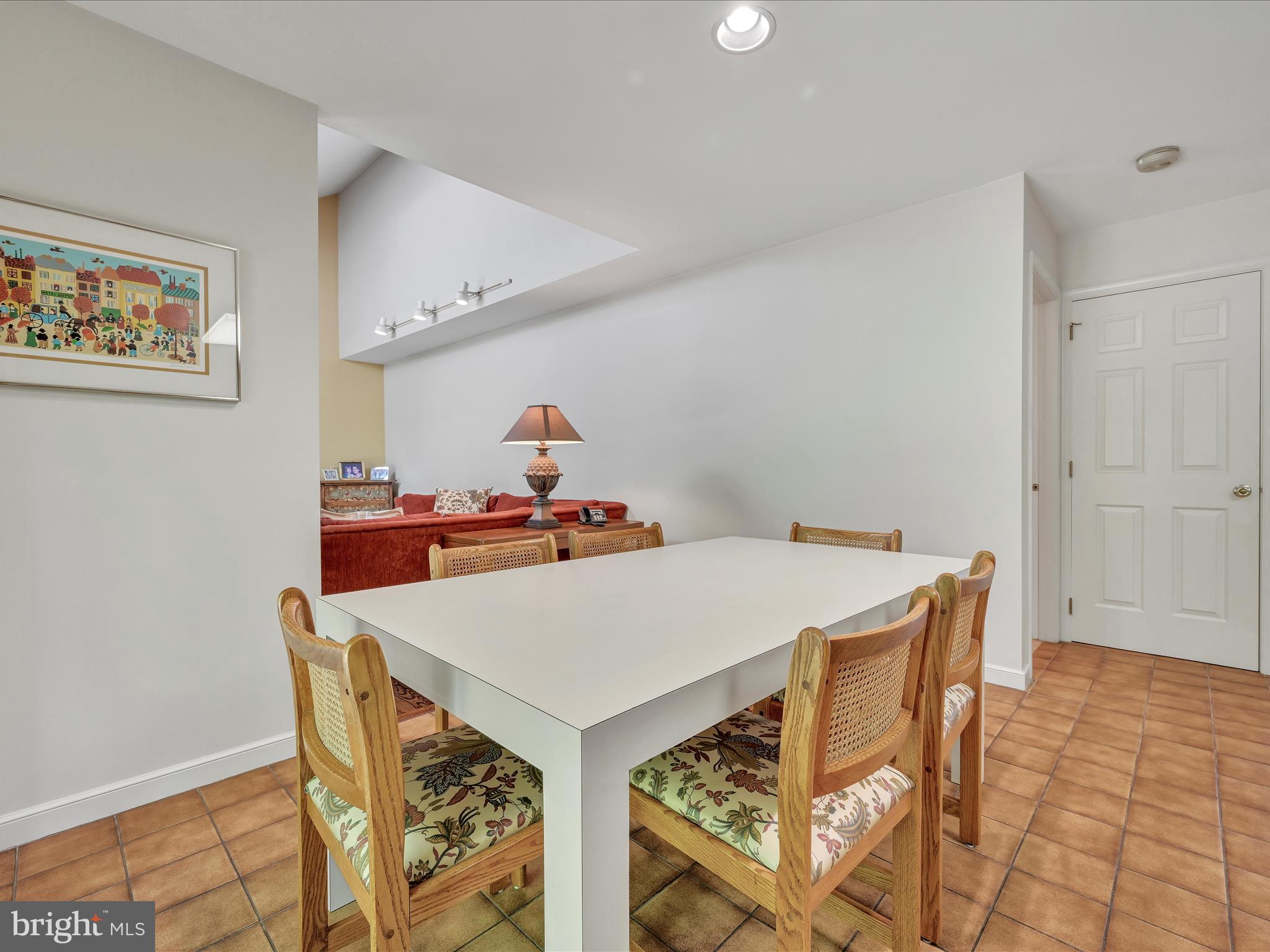 113 Foxhall Ln