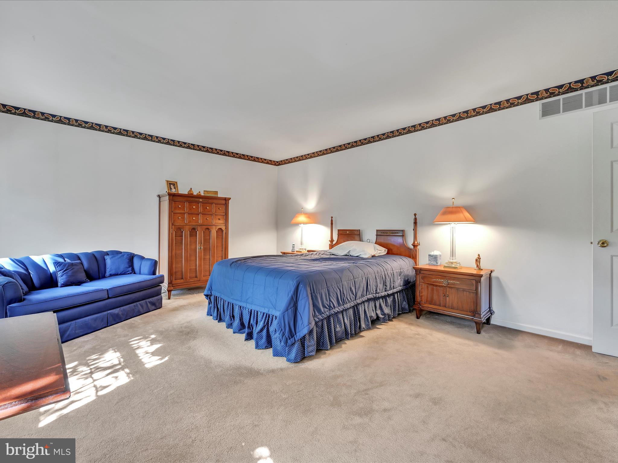 113 Foxhall Ln