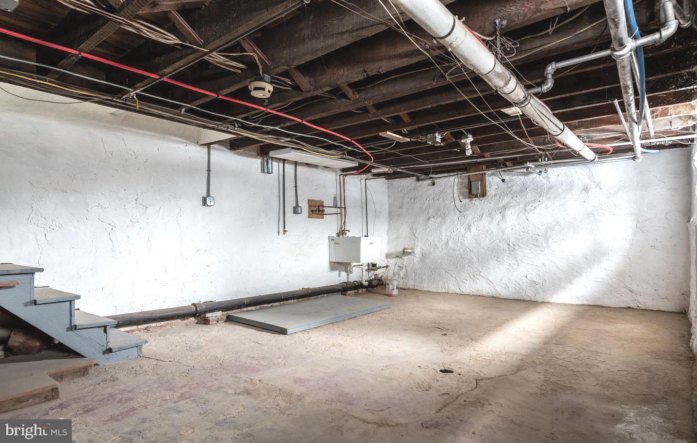 830 Montgomery Ave
