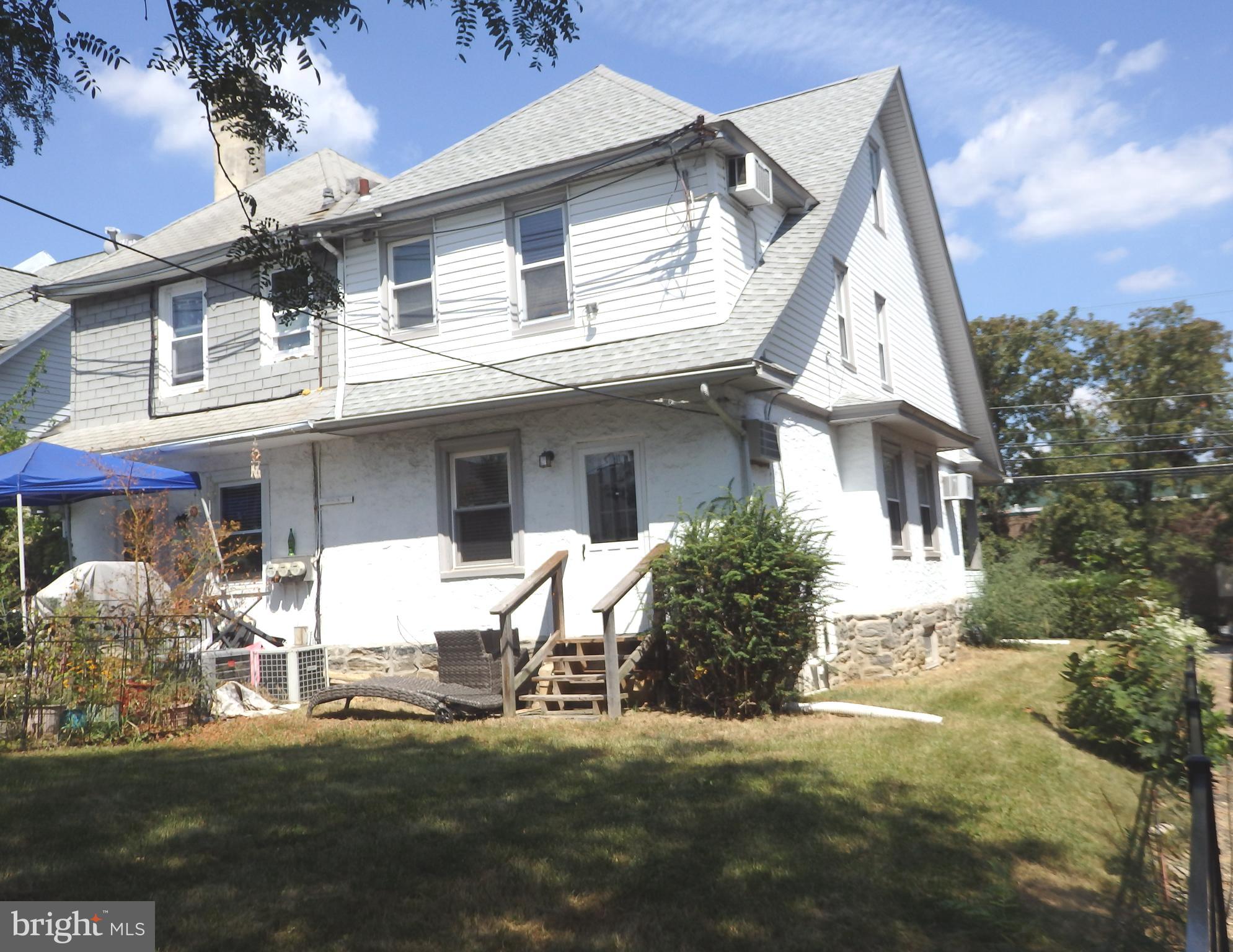 830 Montgomery Ave