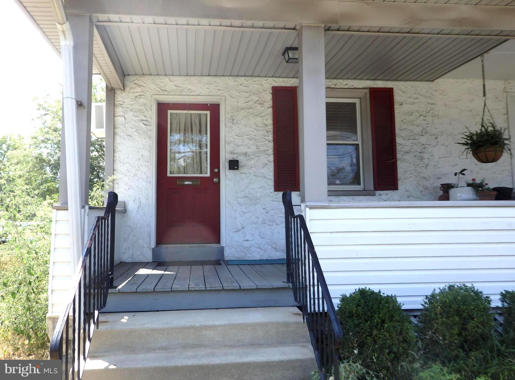 830 Montgomery Ave
