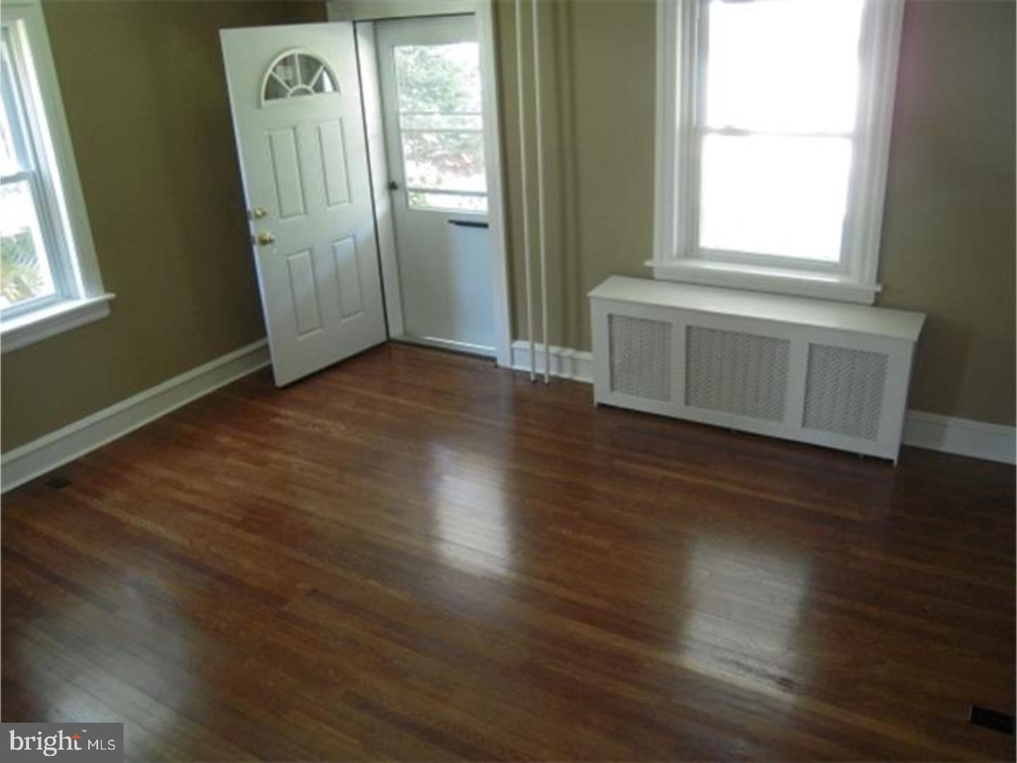 832 Montgomery Ave