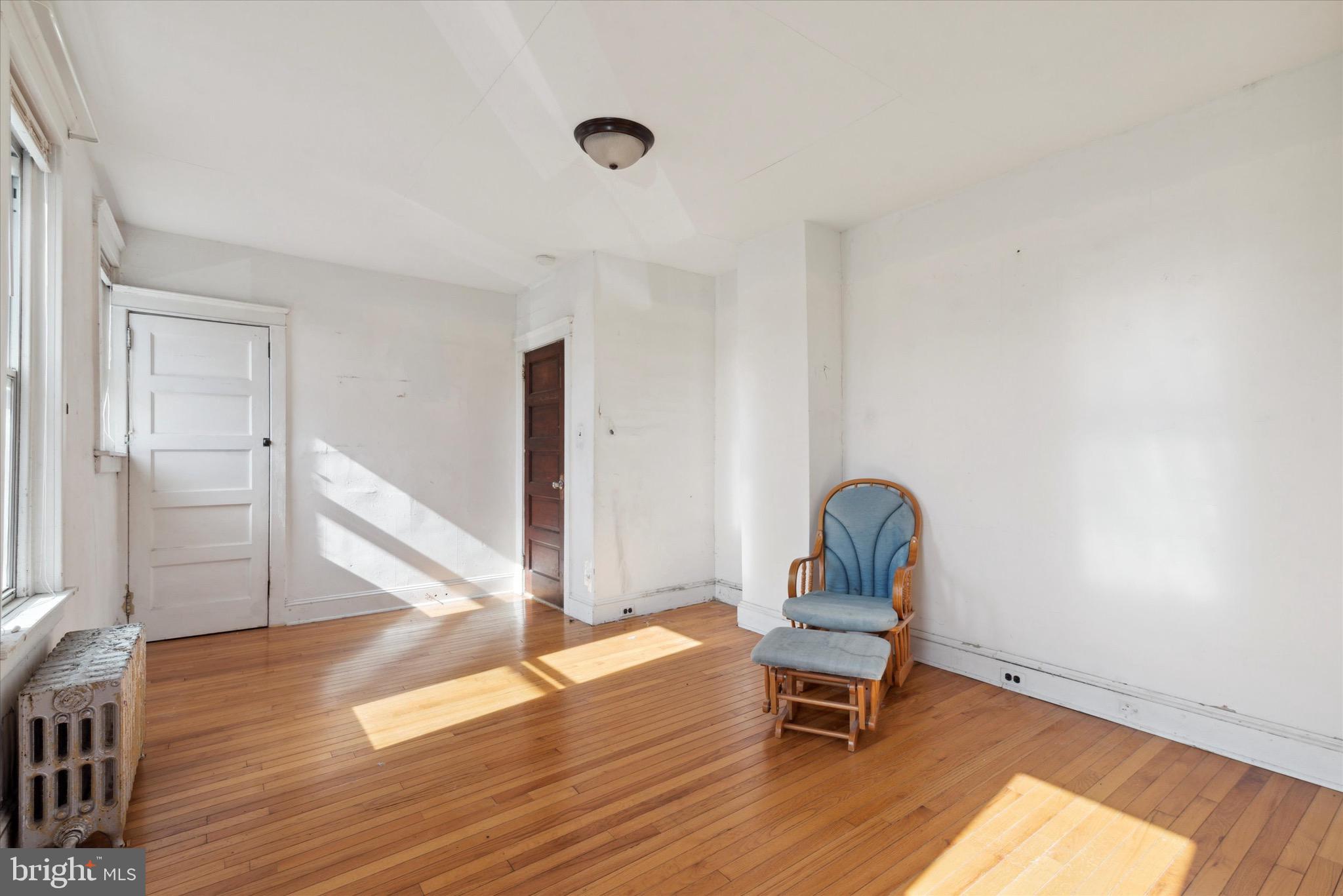 305 E 12th Ave