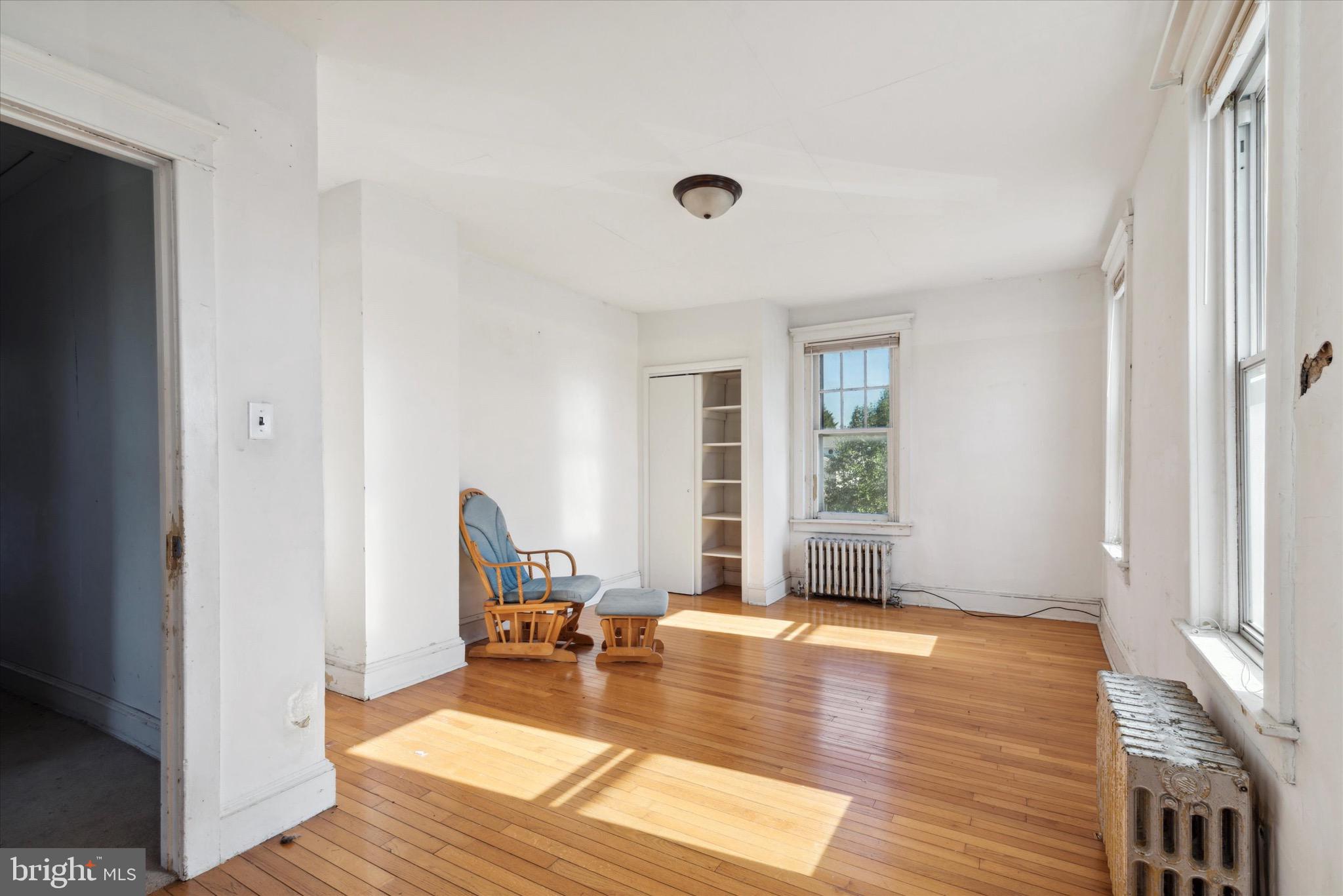 305 E 12th Ave