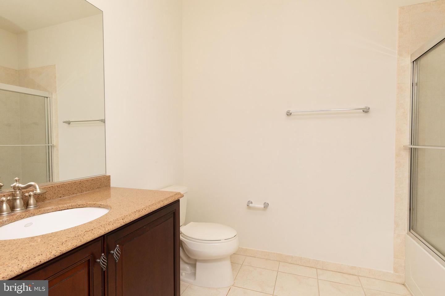 200 W Elm St #1203