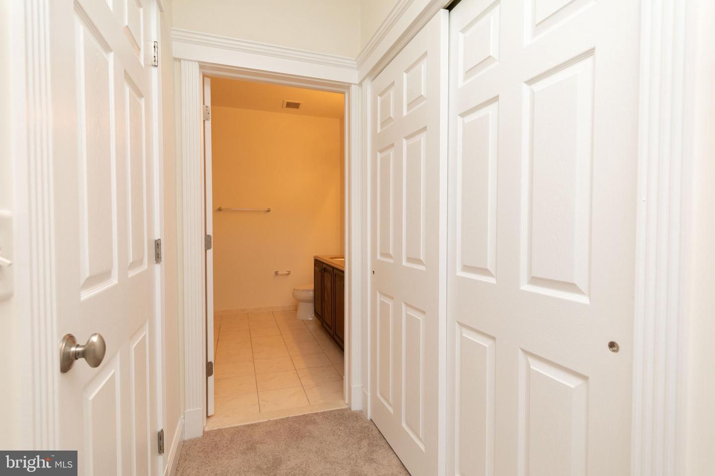 200 W Elm St #1203