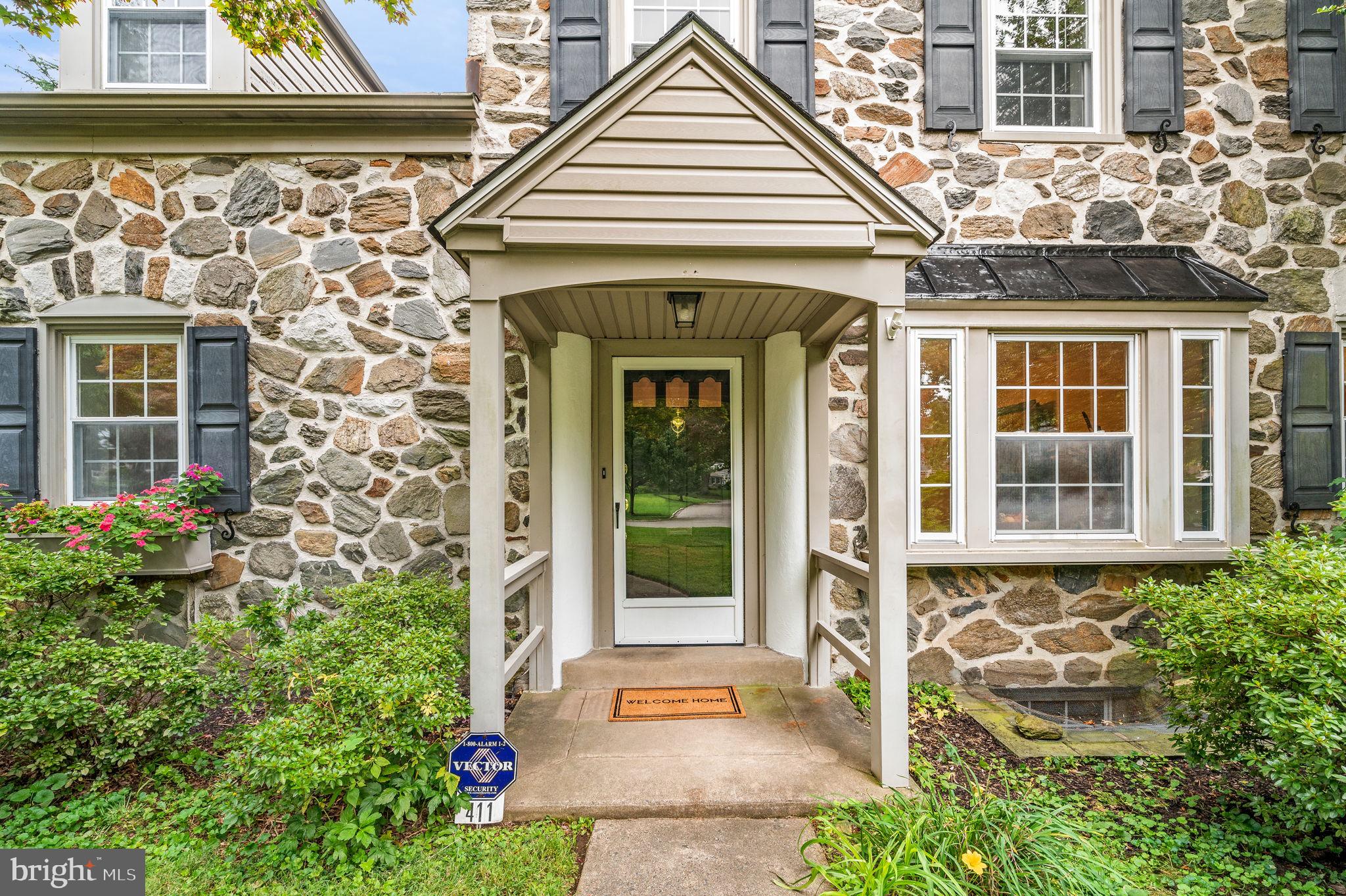 411 Parkview Dr