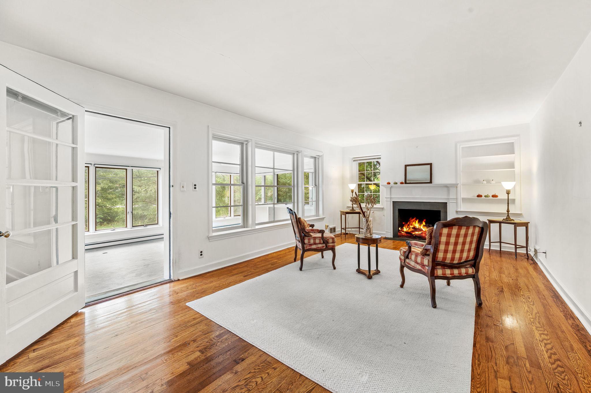 411 Parkview Dr