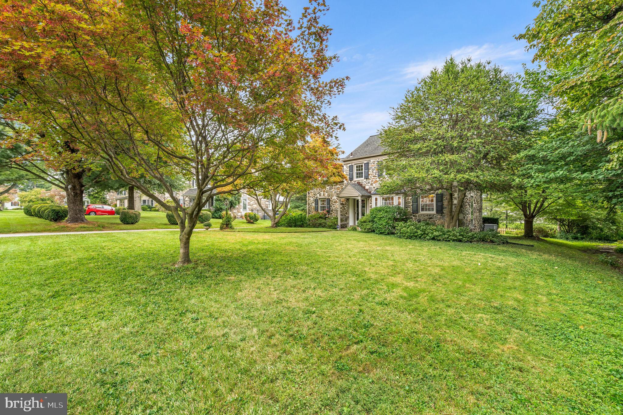 411 Parkview Dr