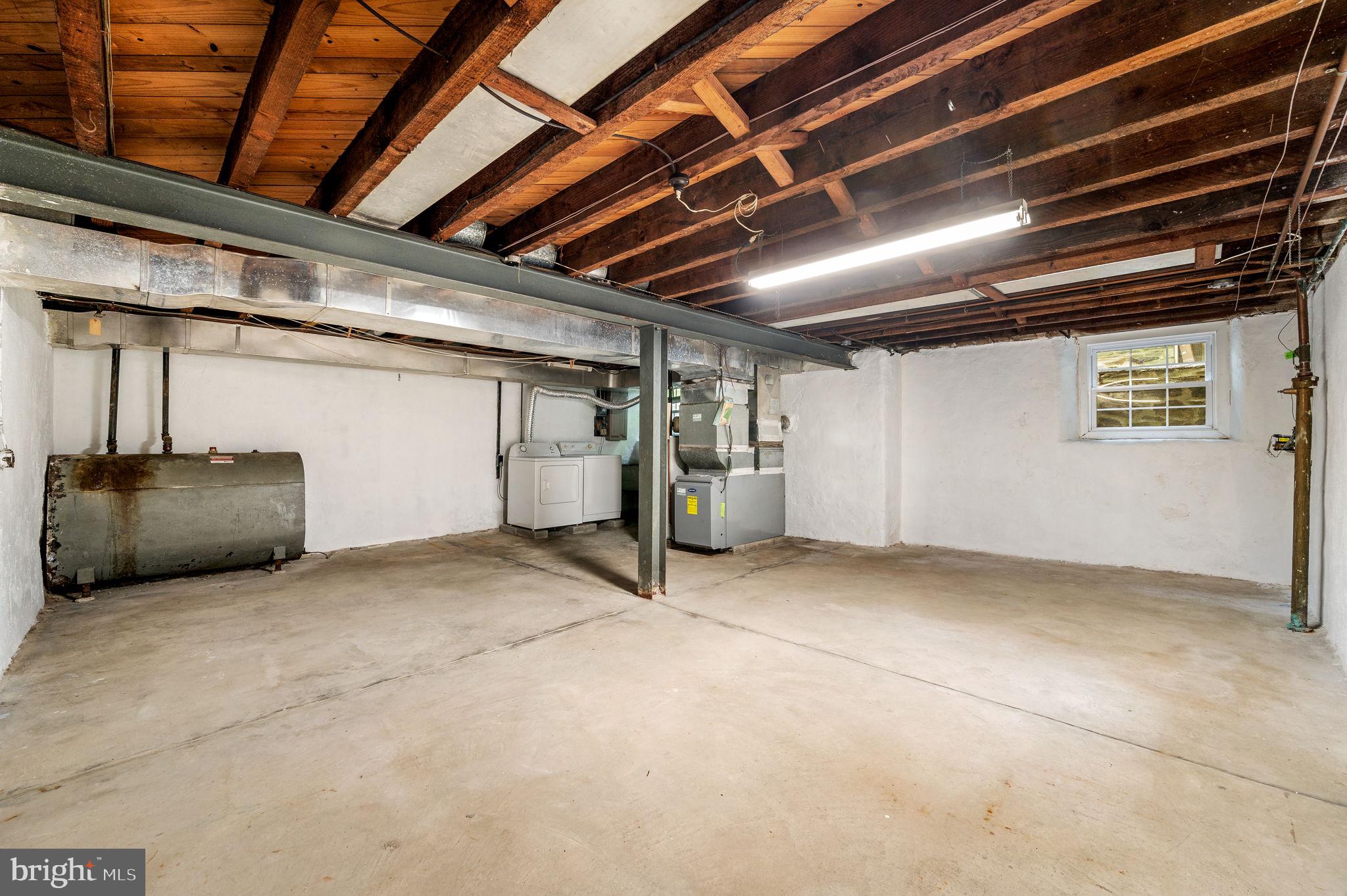 411 Parkview Dr