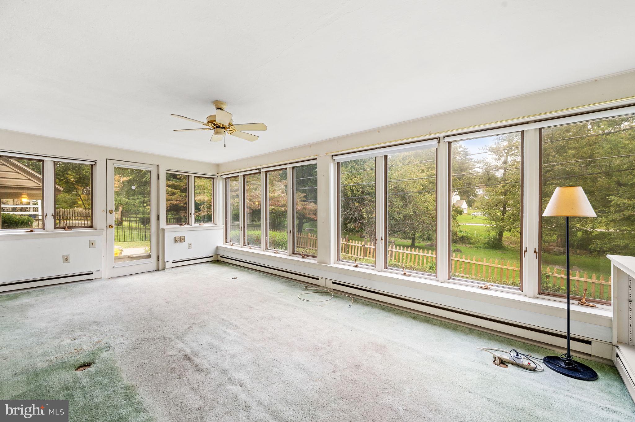 411 Parkview Dr