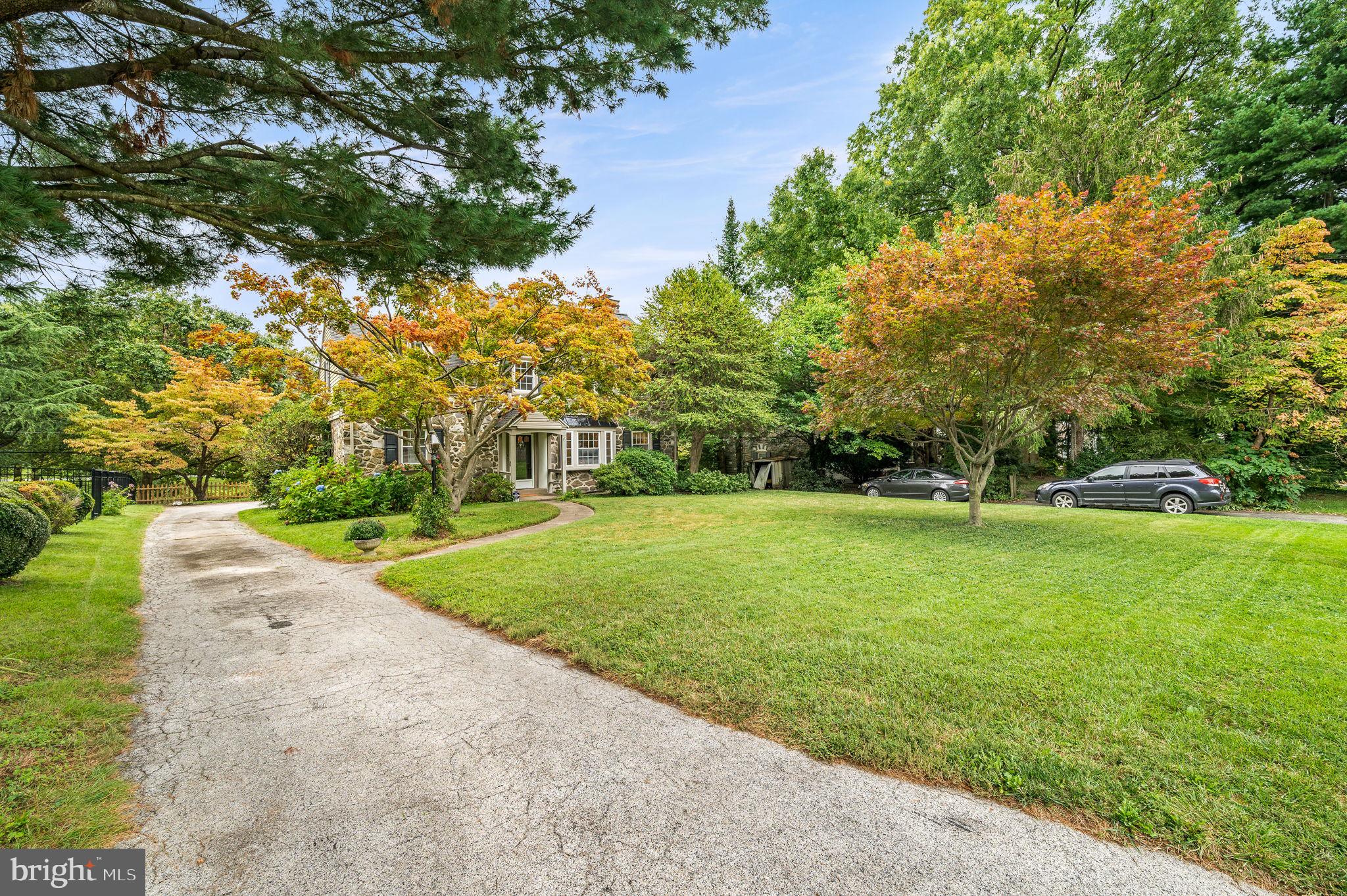 411 Parkview Dr