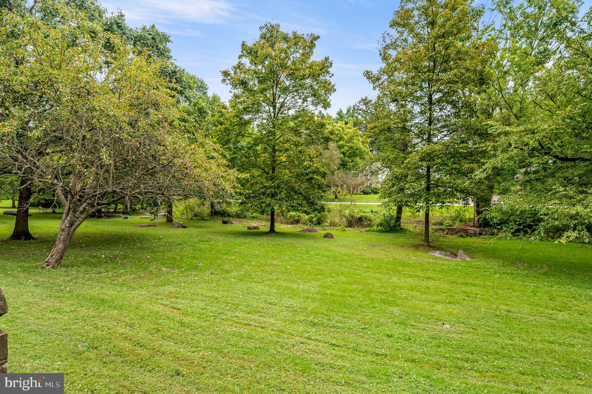 411 Parkview Dr