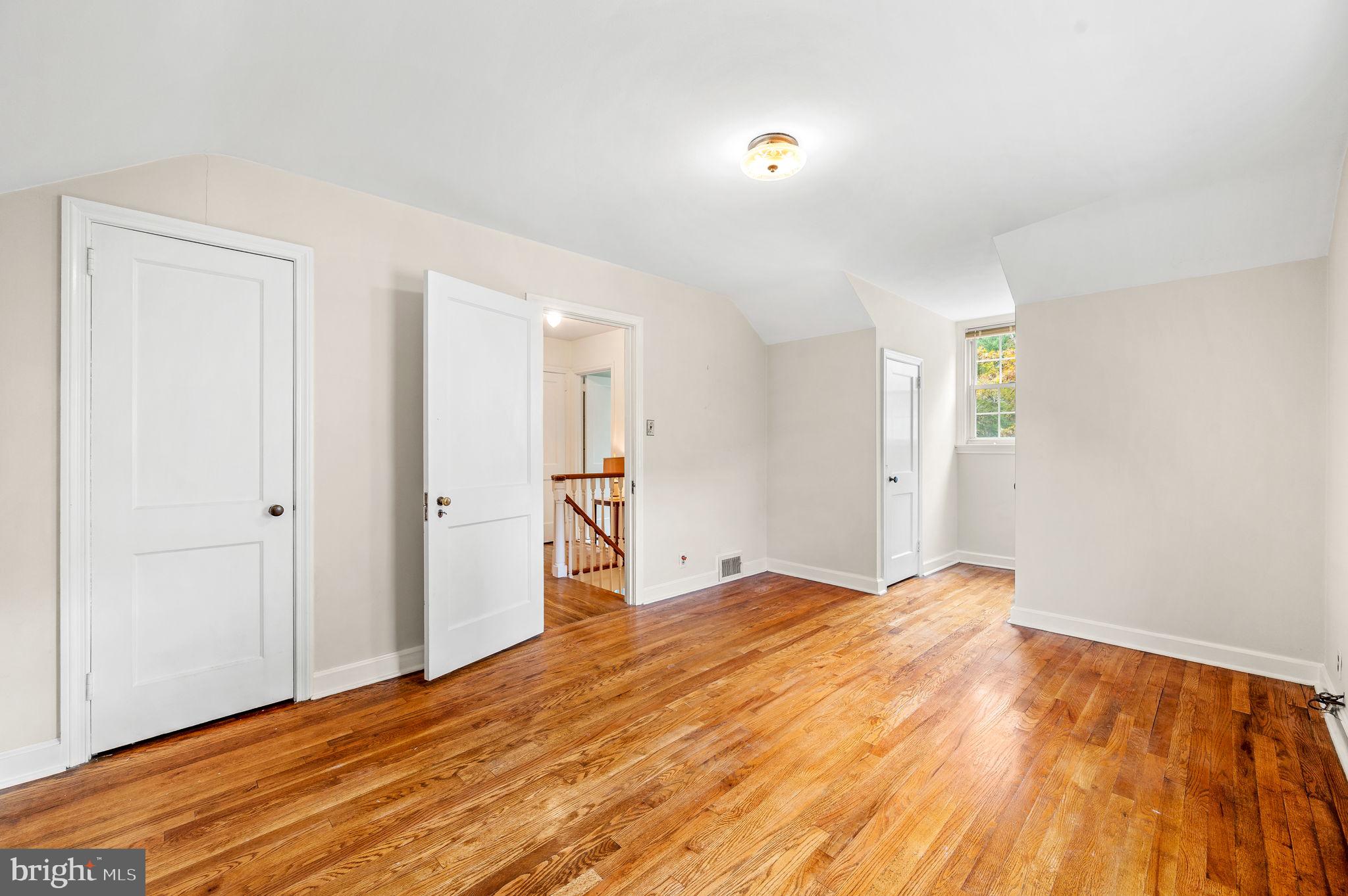 411 Parkview Dr