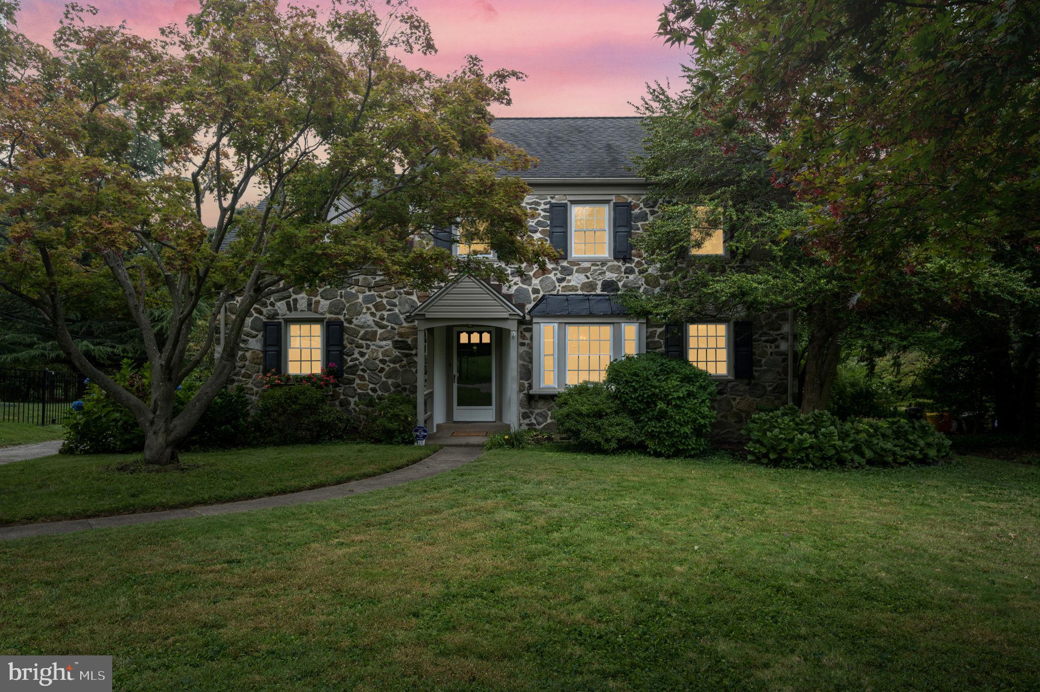411 Parkview Dr