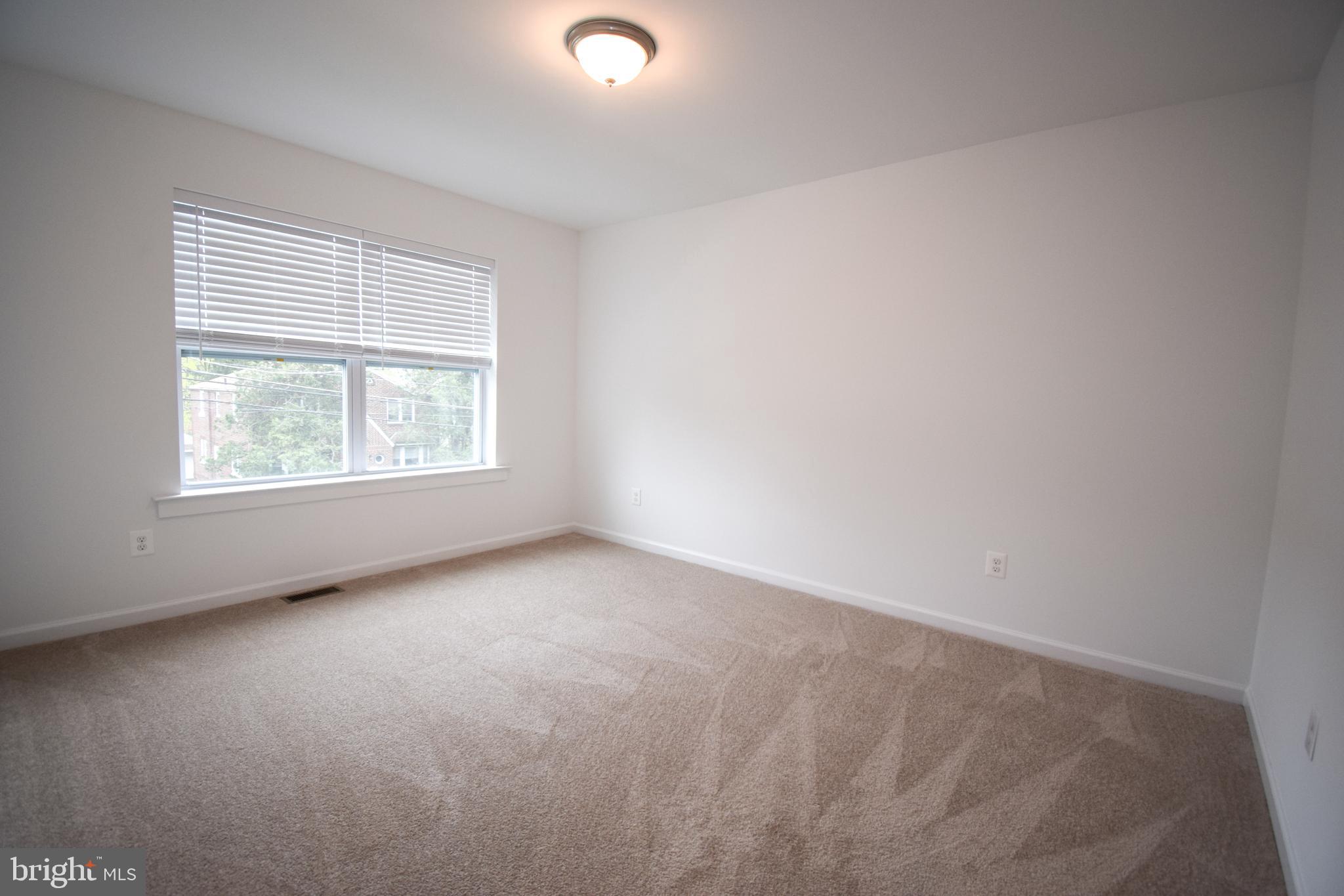 669 Maple Ave