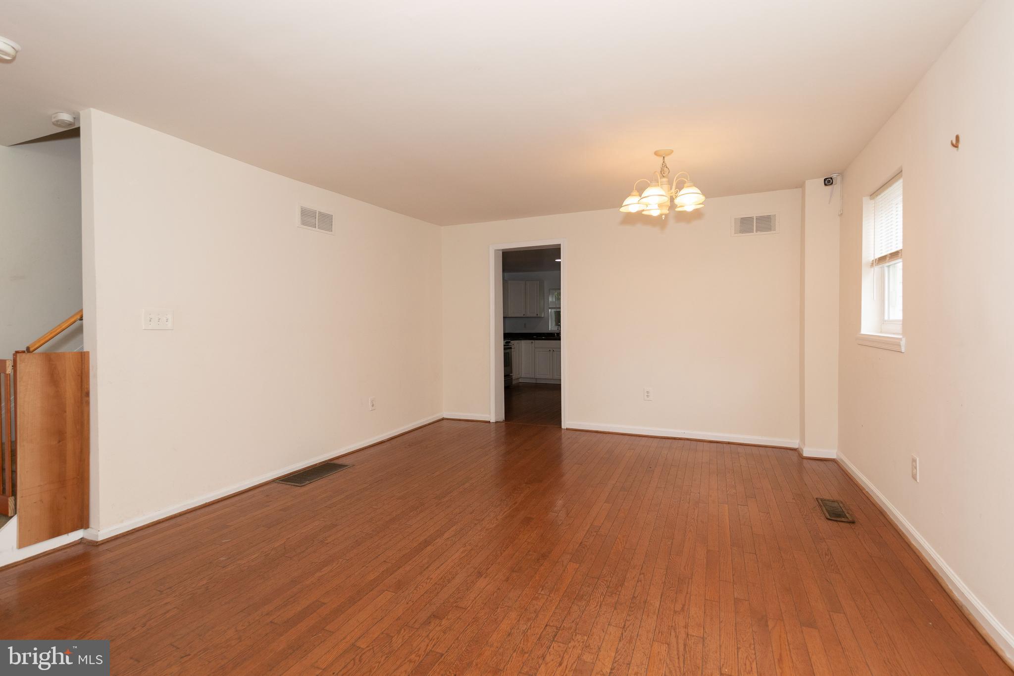 203 Ford St