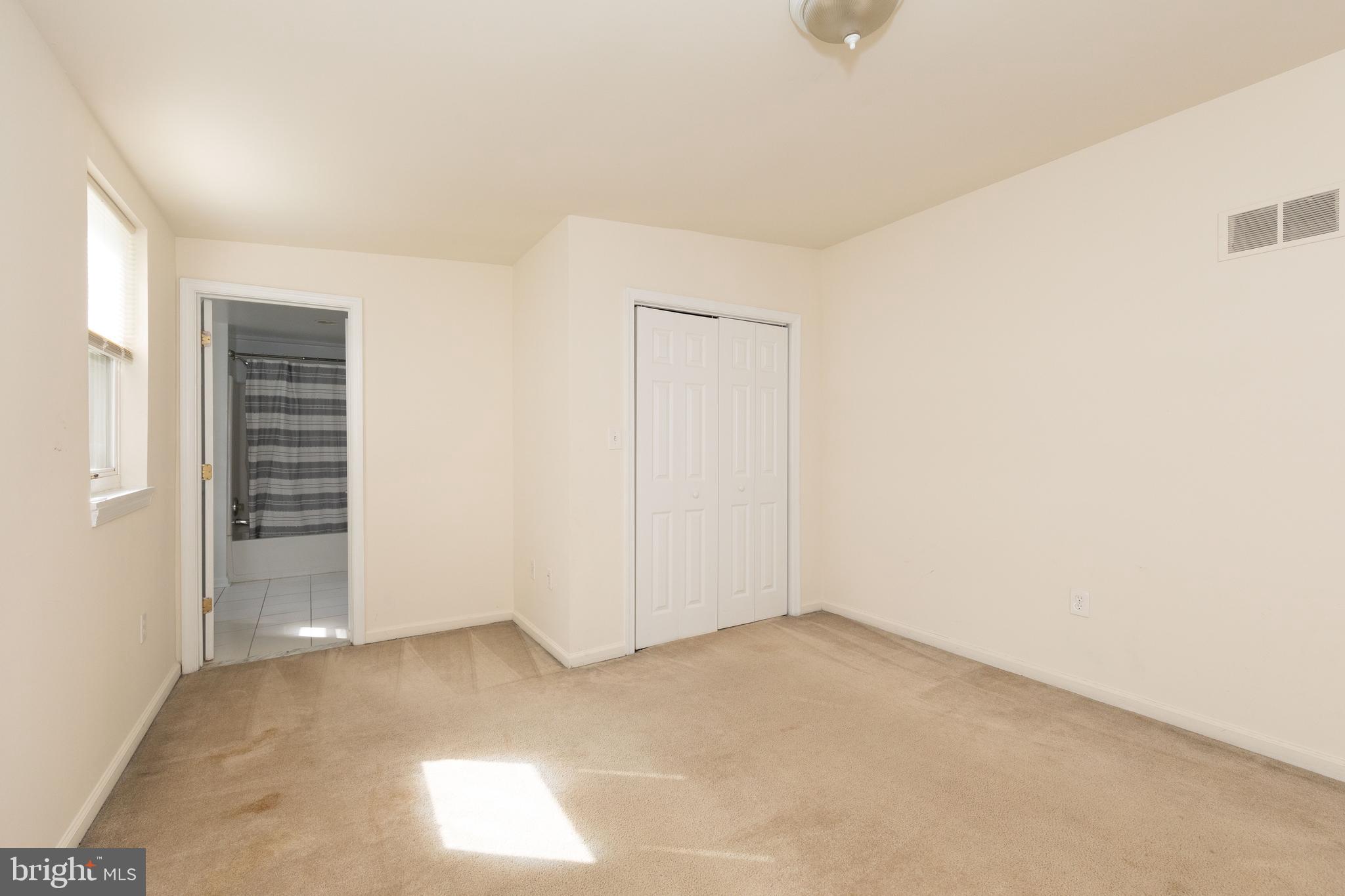 203 Ford St