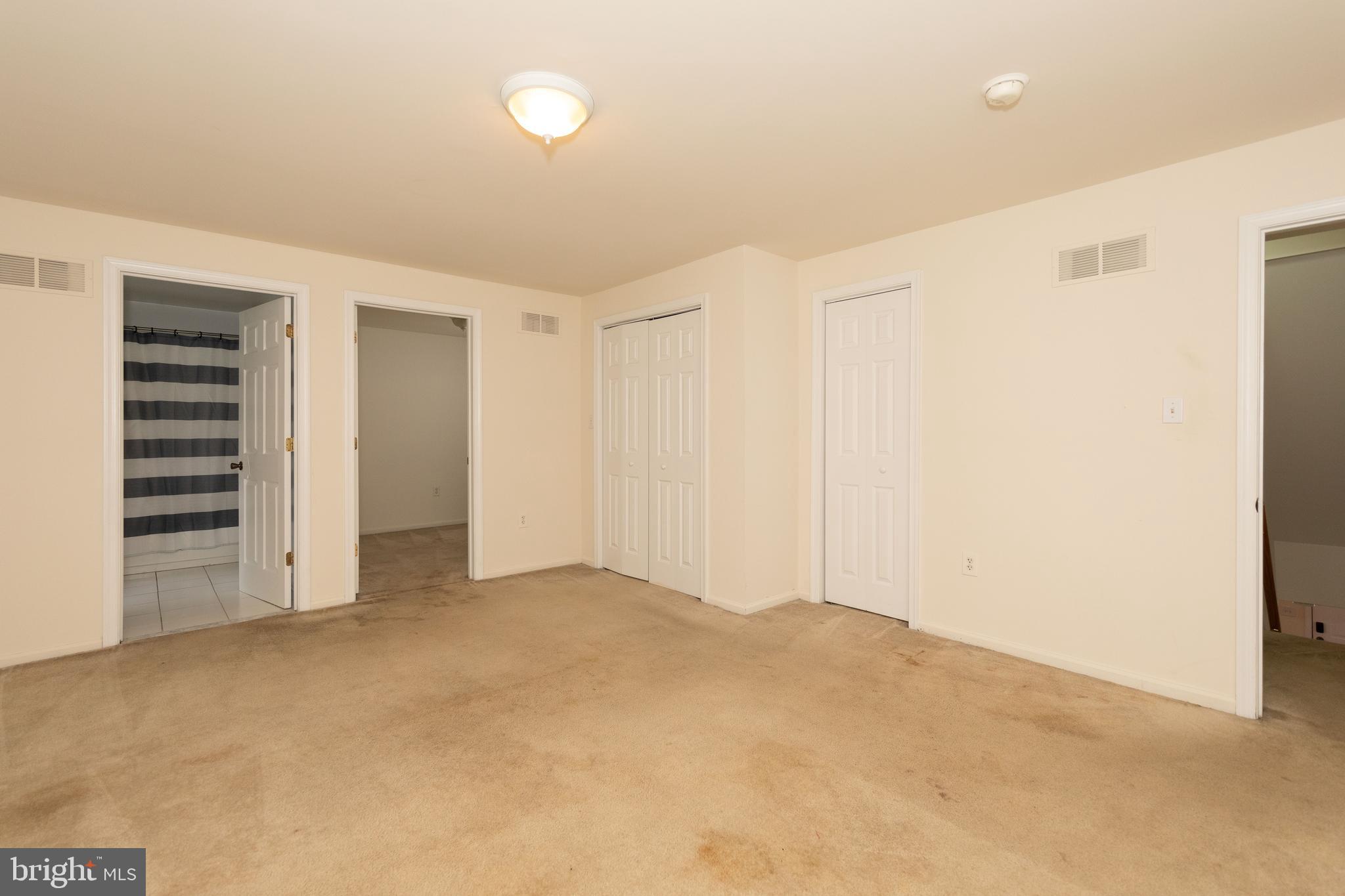 203 Ford St