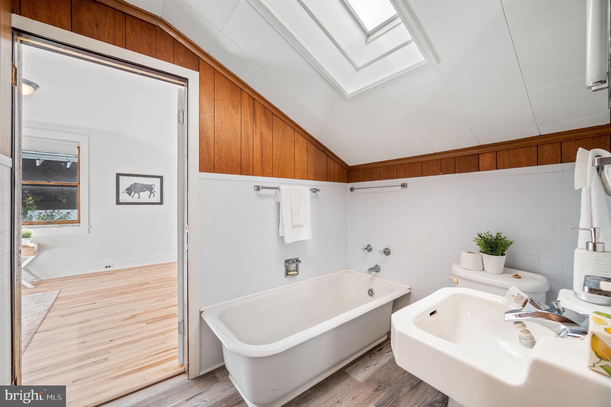 8224 Cadwalader