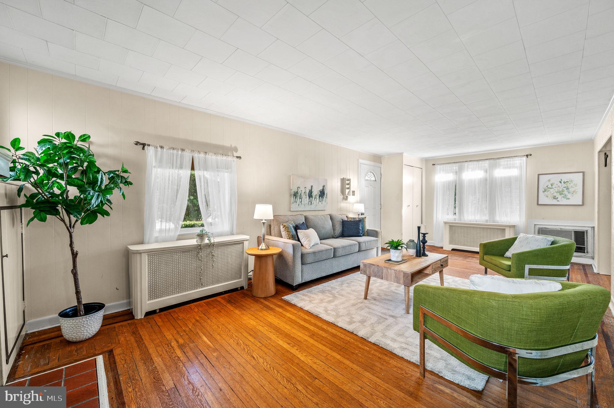 8224 Cadwalader