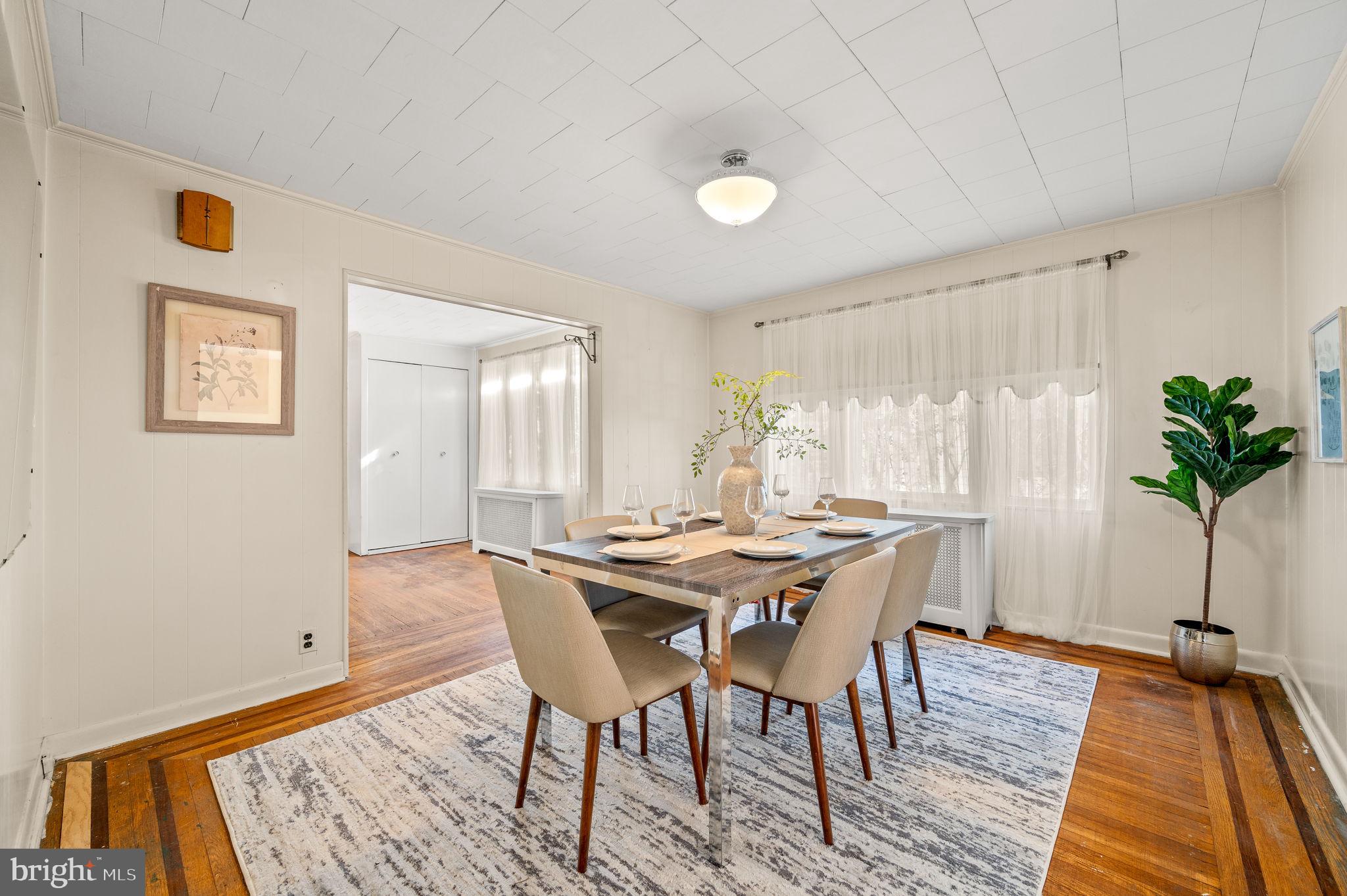 8224 Cadwalader