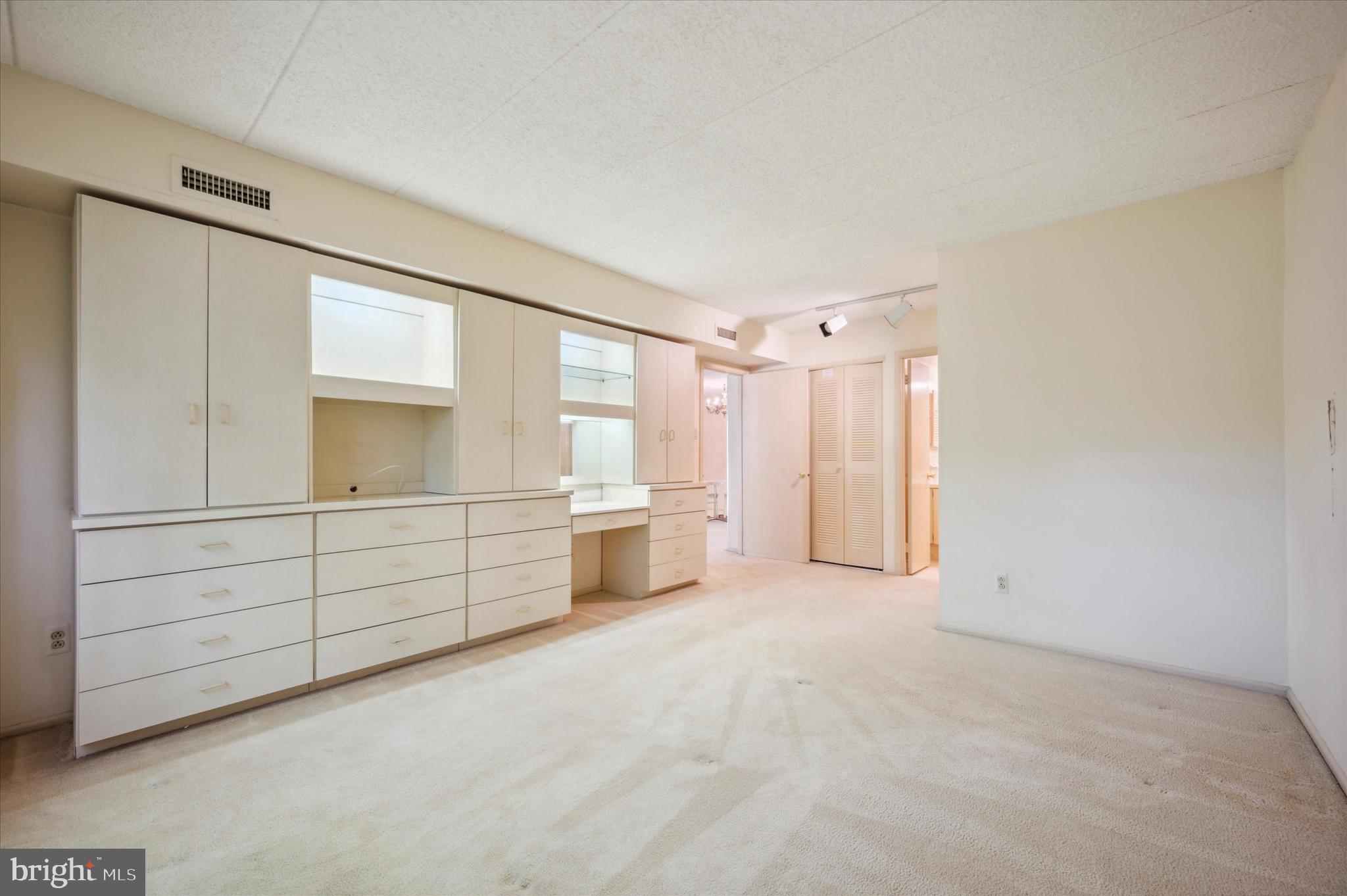 1507 Valley Glen Rd #182