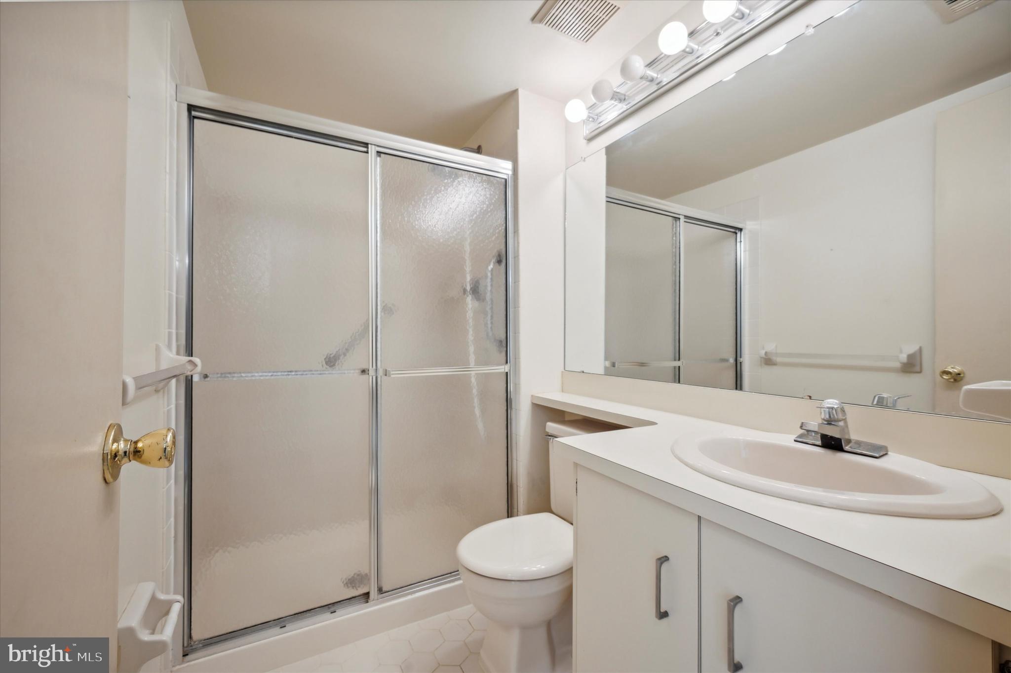 1507 Valley Glen Rd #182