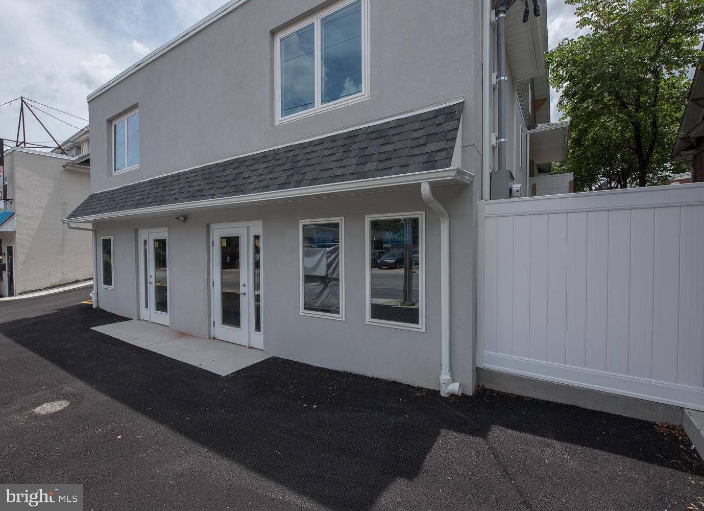 840 Montgomery Ave