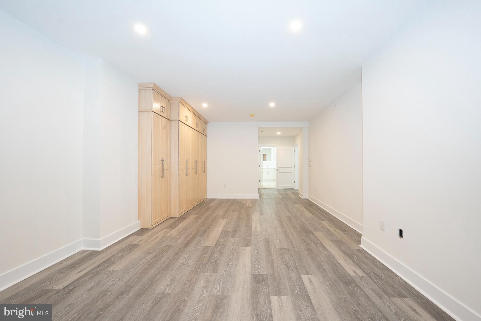 190 Presidential Blvd #611