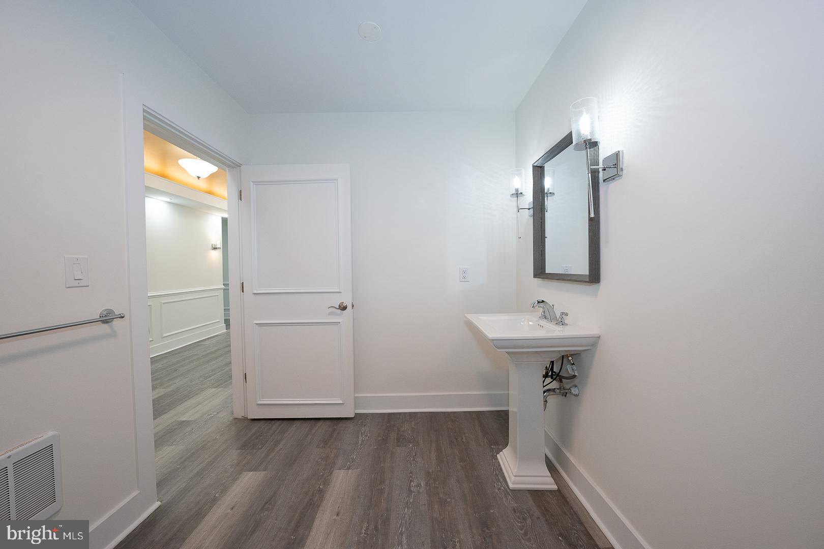 190 Presidential Blvd #611