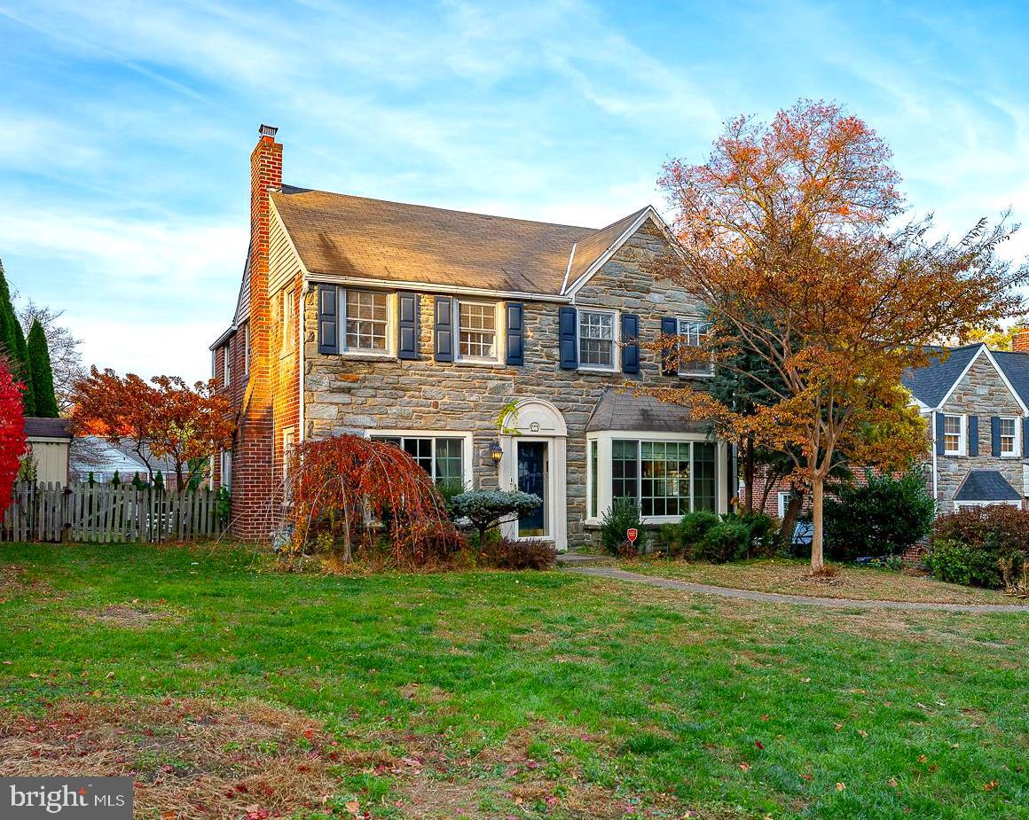 27 Levering Cir