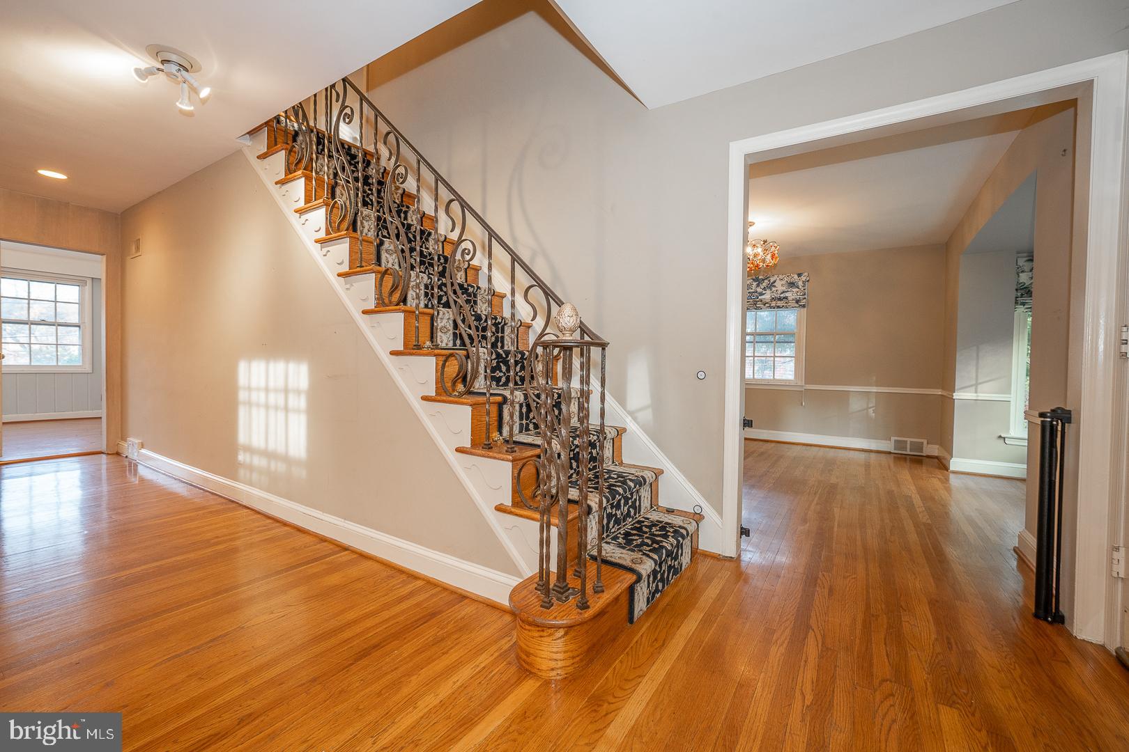 27 Levering Cir
