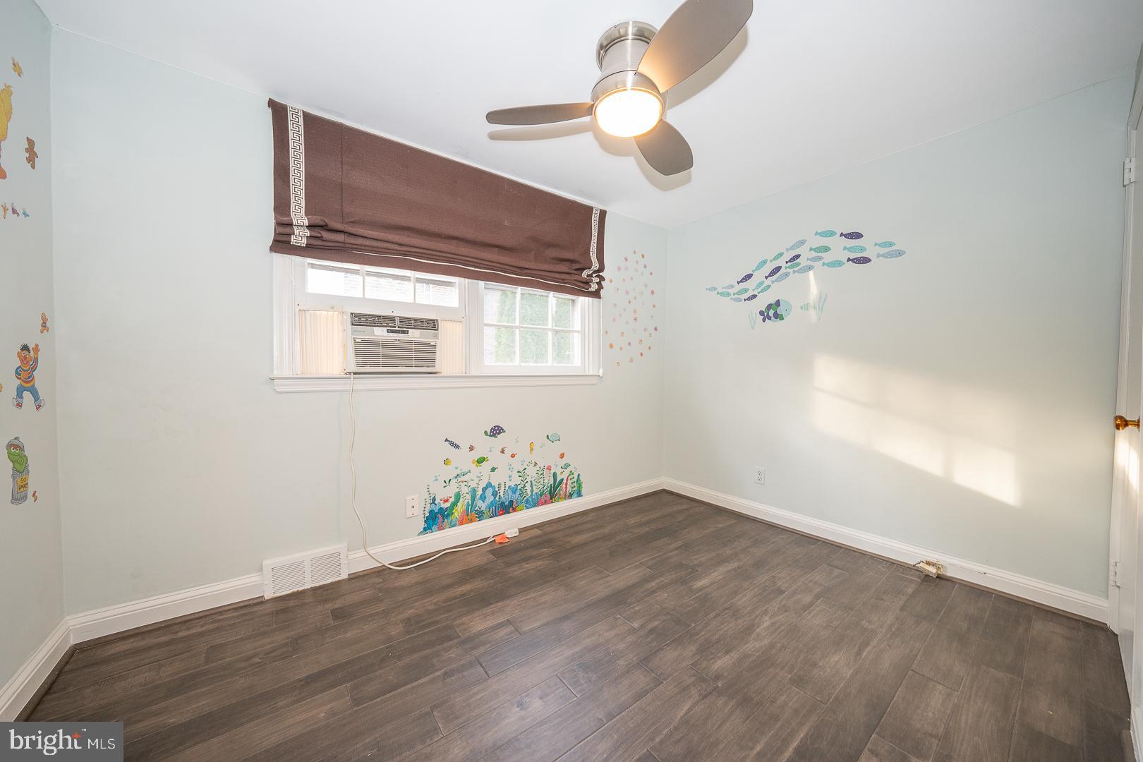 27 Levering Cir