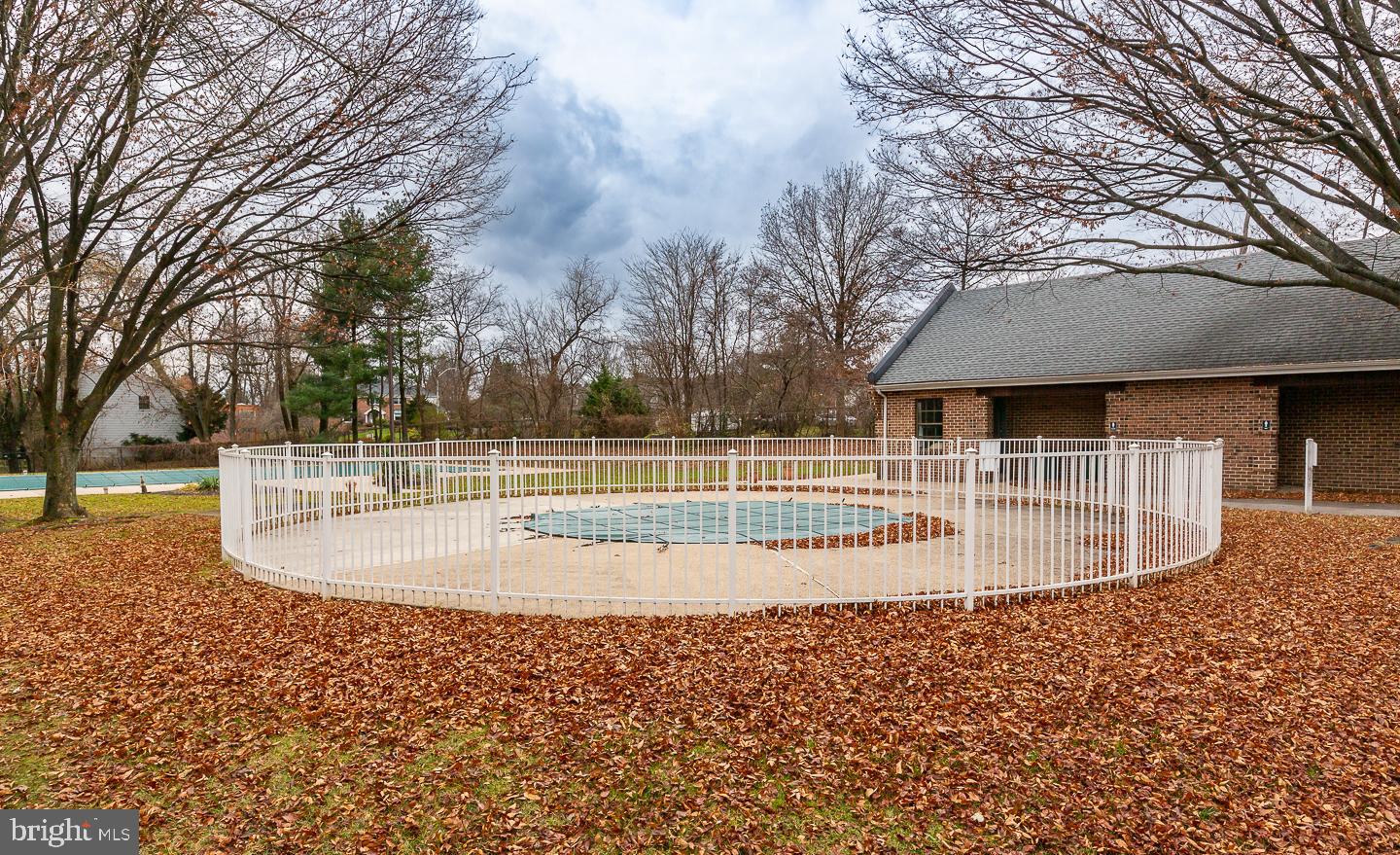 801 Valley Glen Rd #255