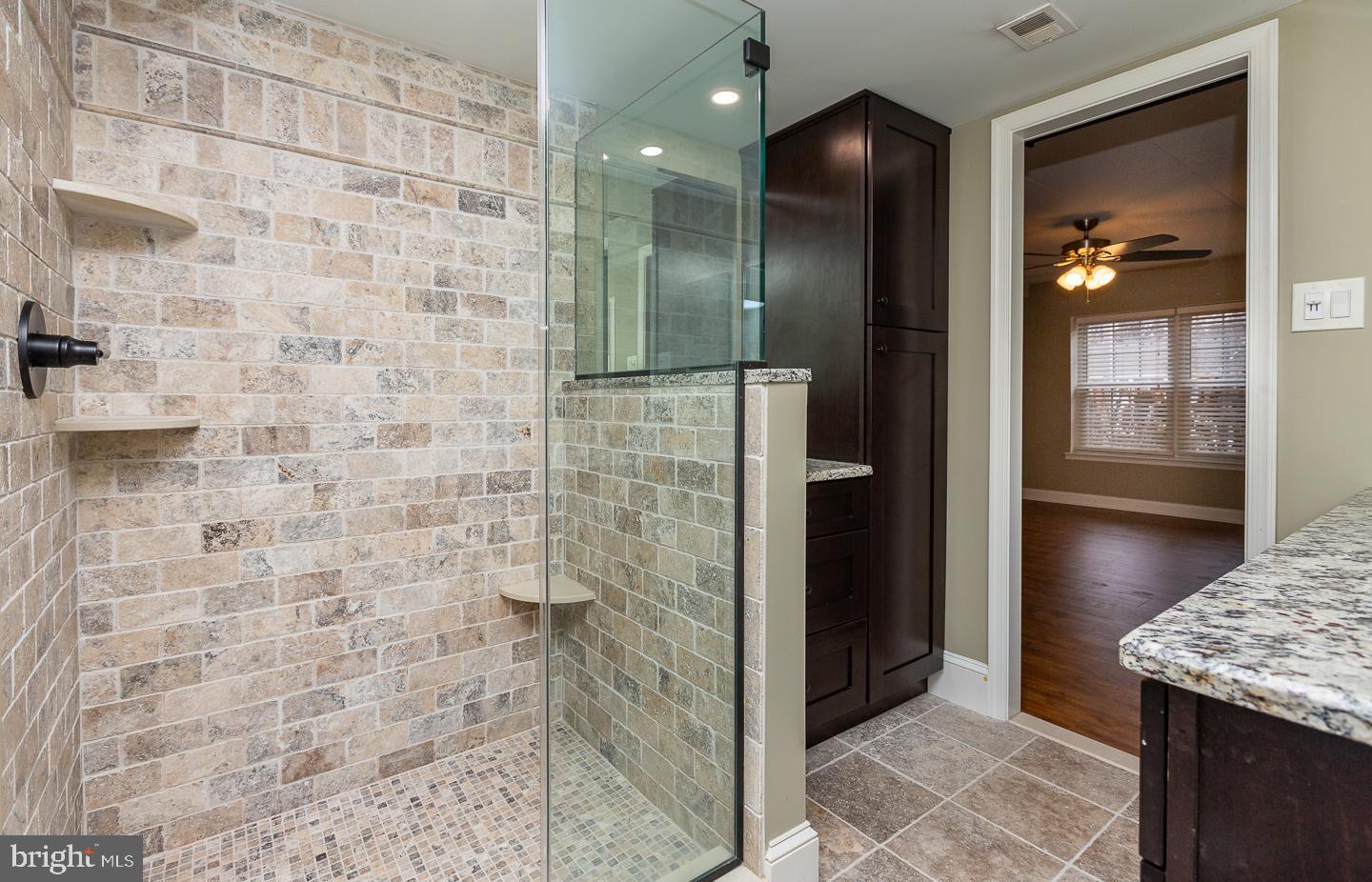 801 Valley Glen Rd #255