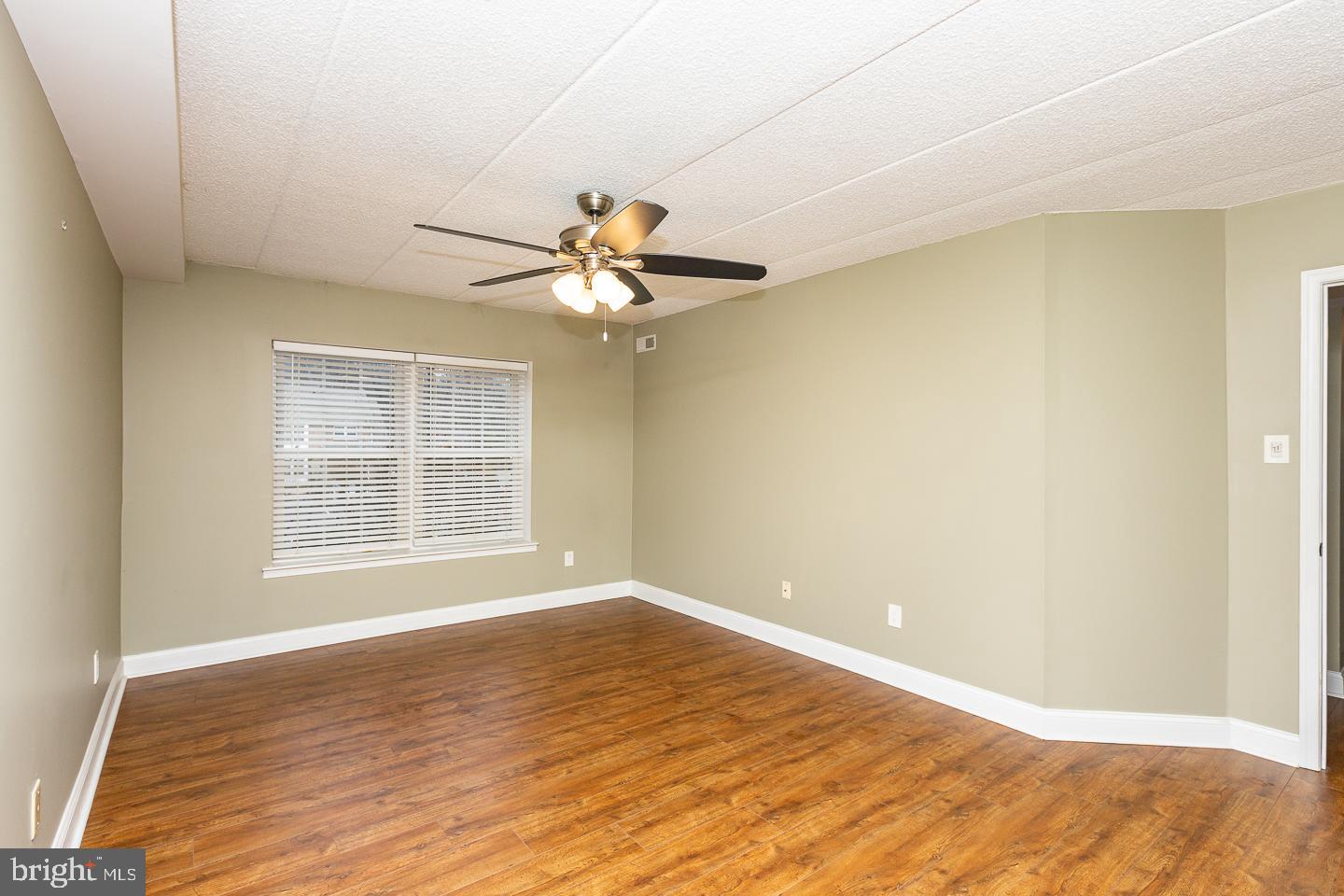 801 Valley Glen Rd #255