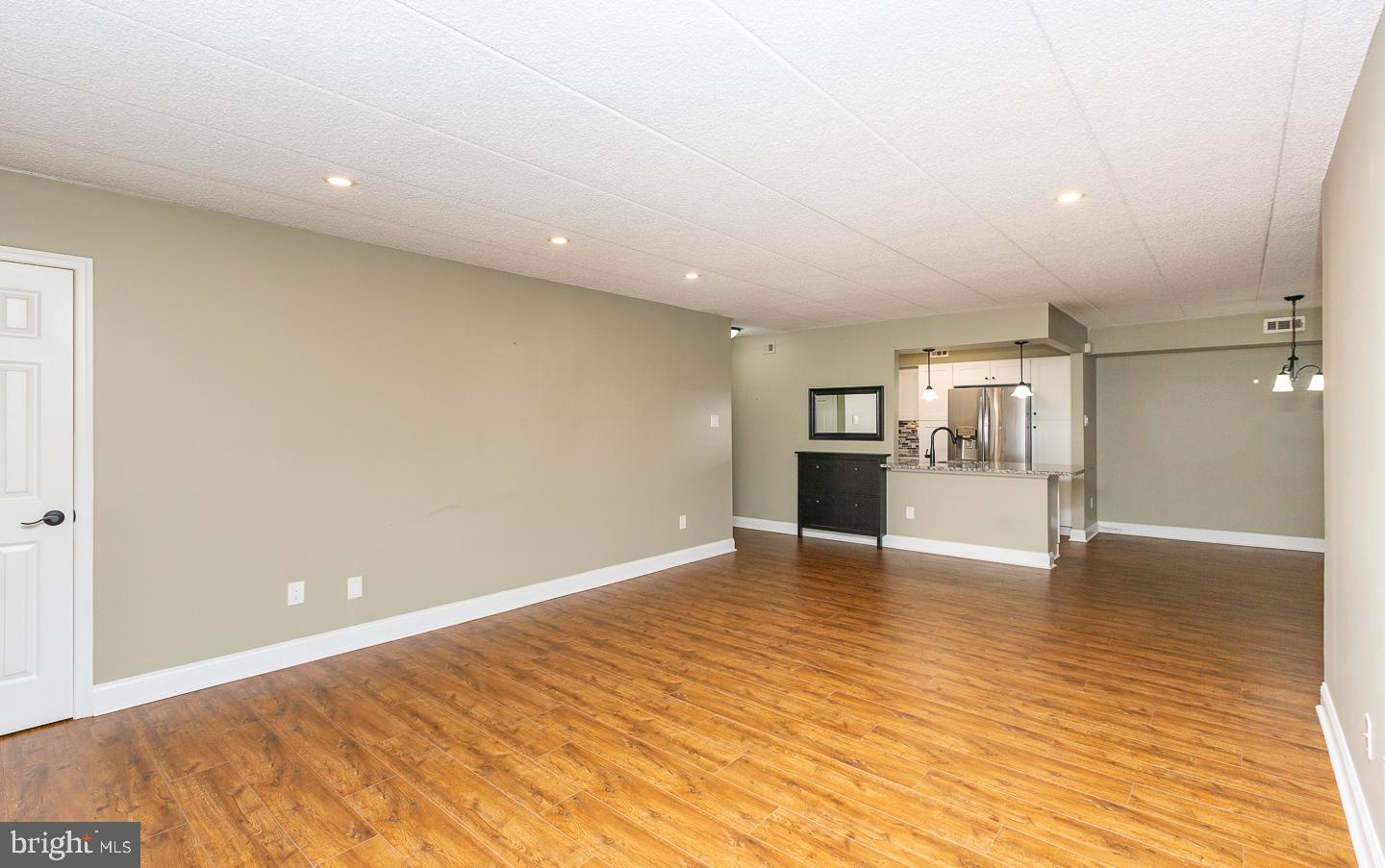 801 Valley Glen Rd #255